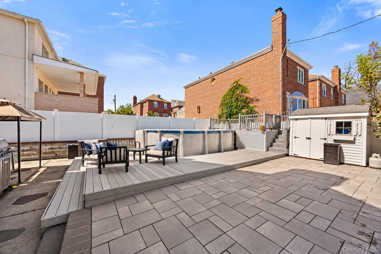 Single Family Van Hoesen Avenue Bronx, NY 10461, MLS-1057036-35