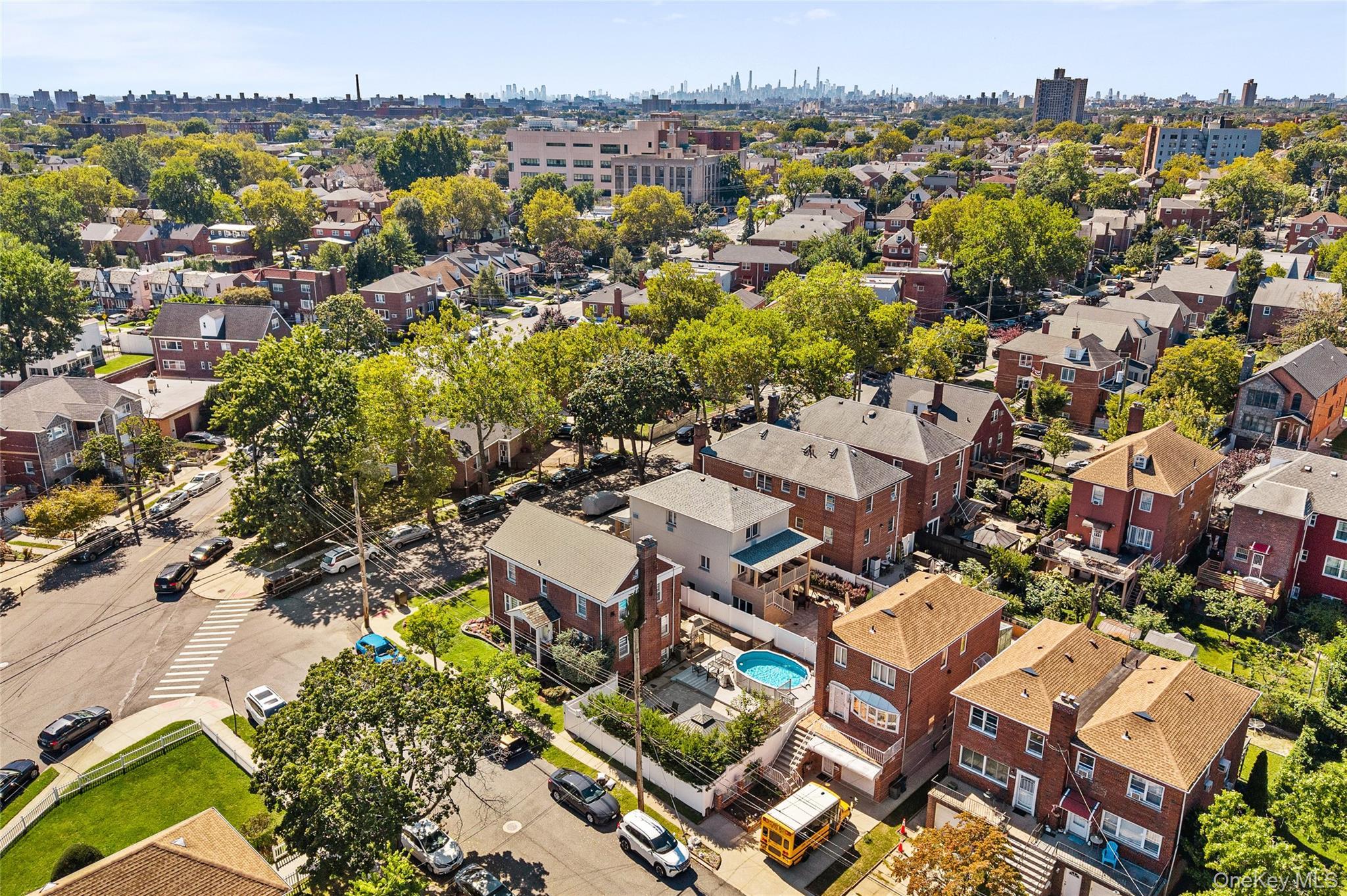 Single Family Van Hoesen Avenue Bronx, NY 10461, MLS-1057036-40