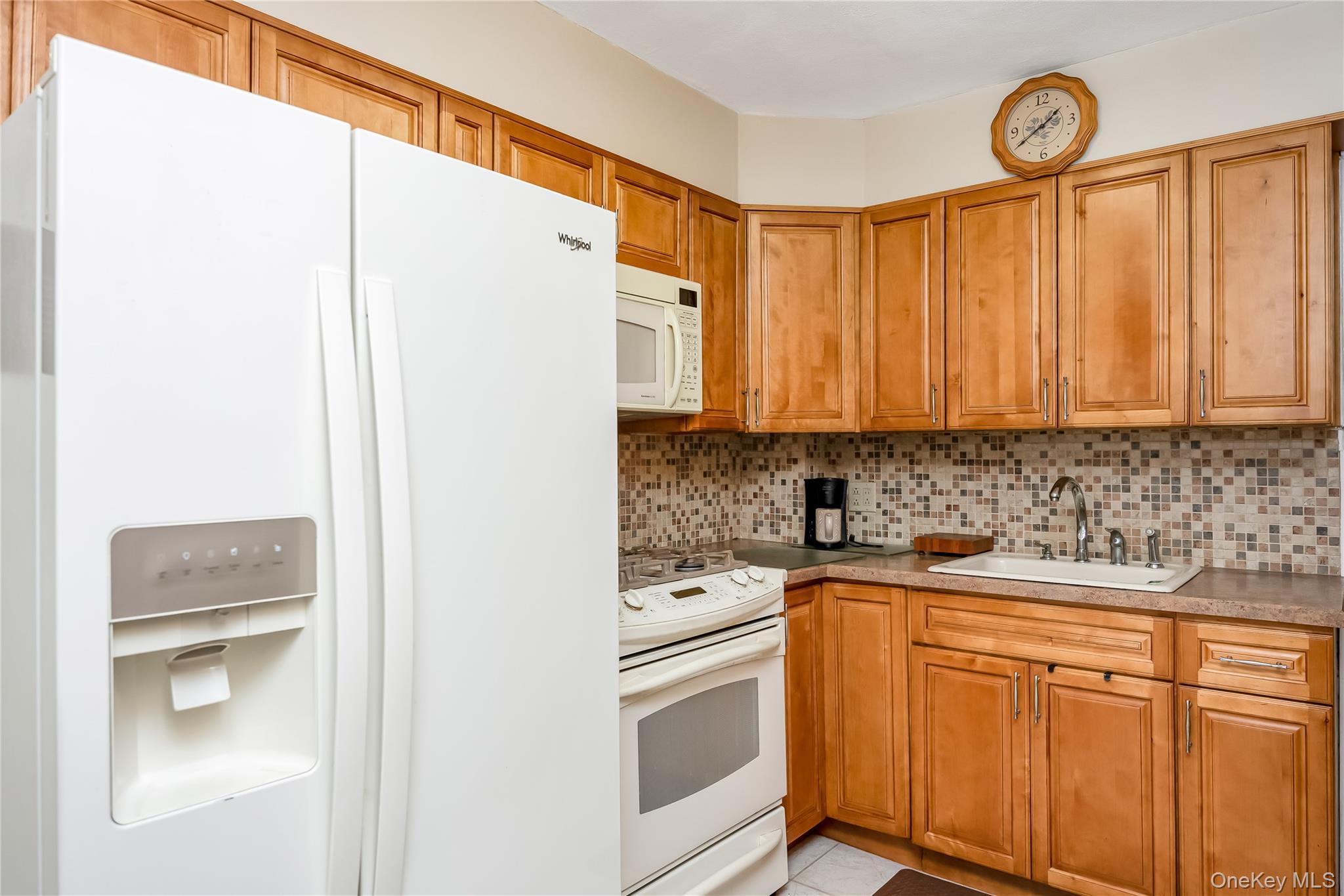 Single Family 58th Road Queens, NY 11379, MLS-1057048-10