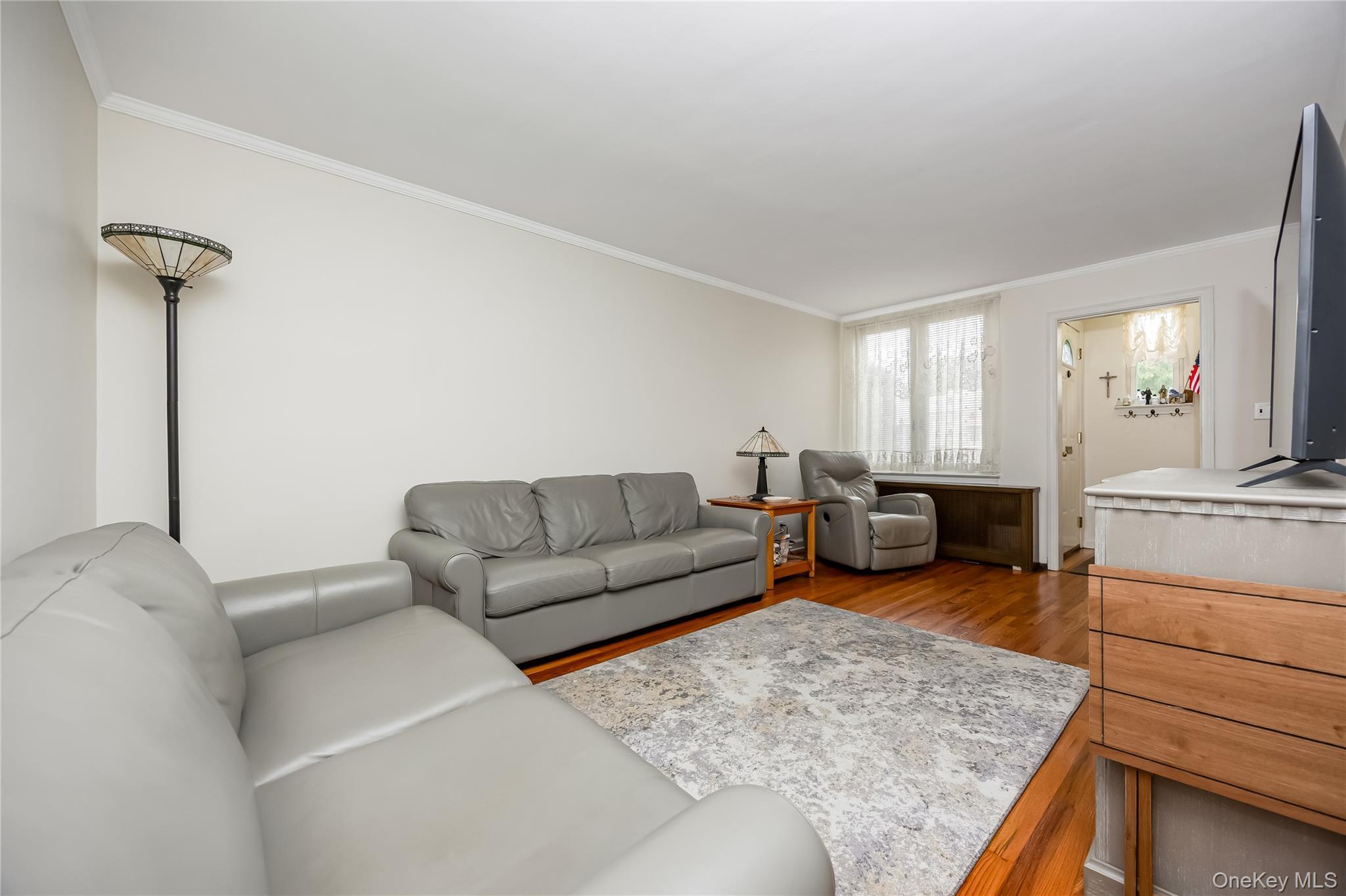 Single Family 58th Road Queens, NY 11379, MLS-1057048-4