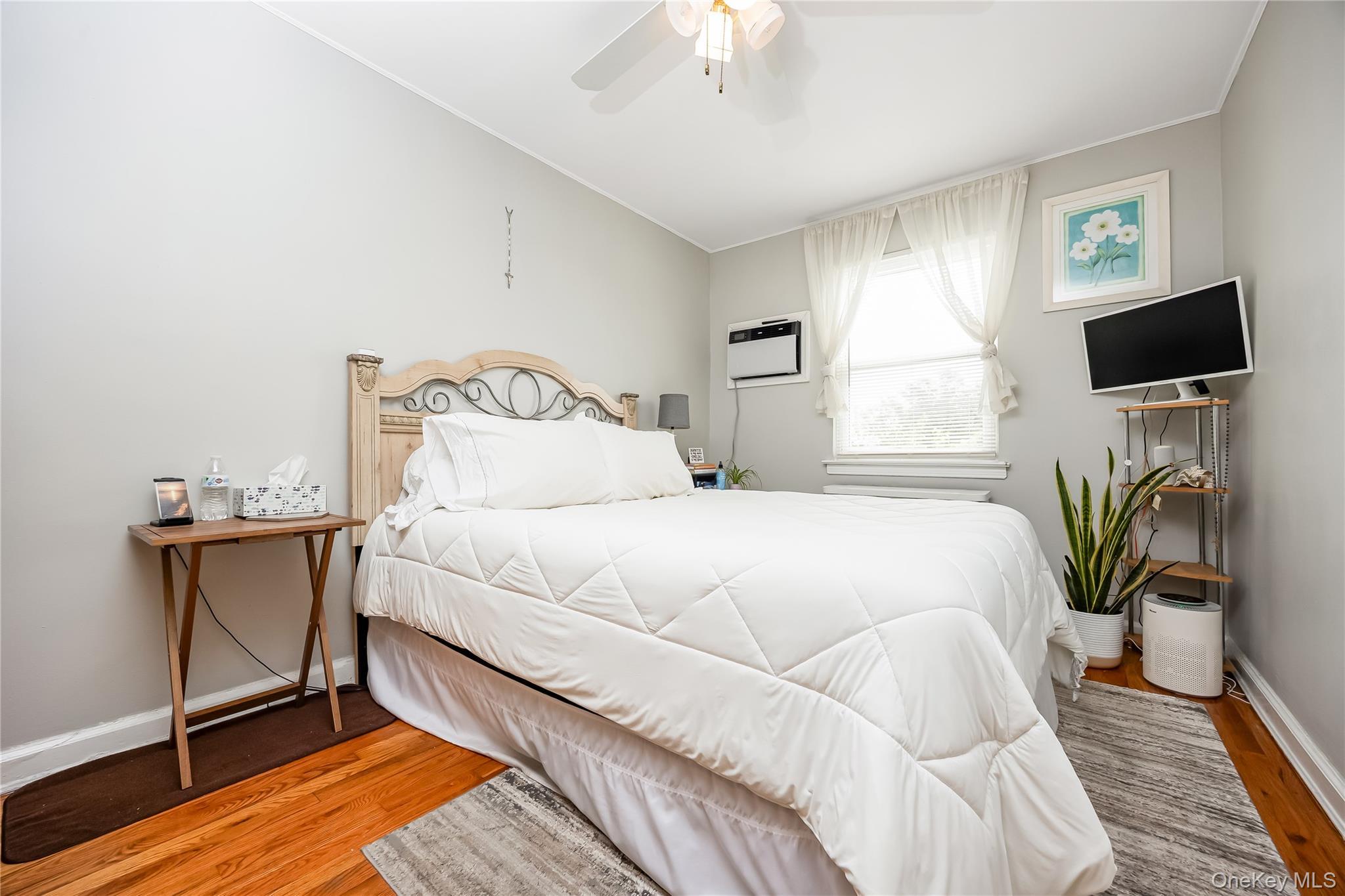 Single Family 58th Road Queens, NY 11379, MLS-1057048-6