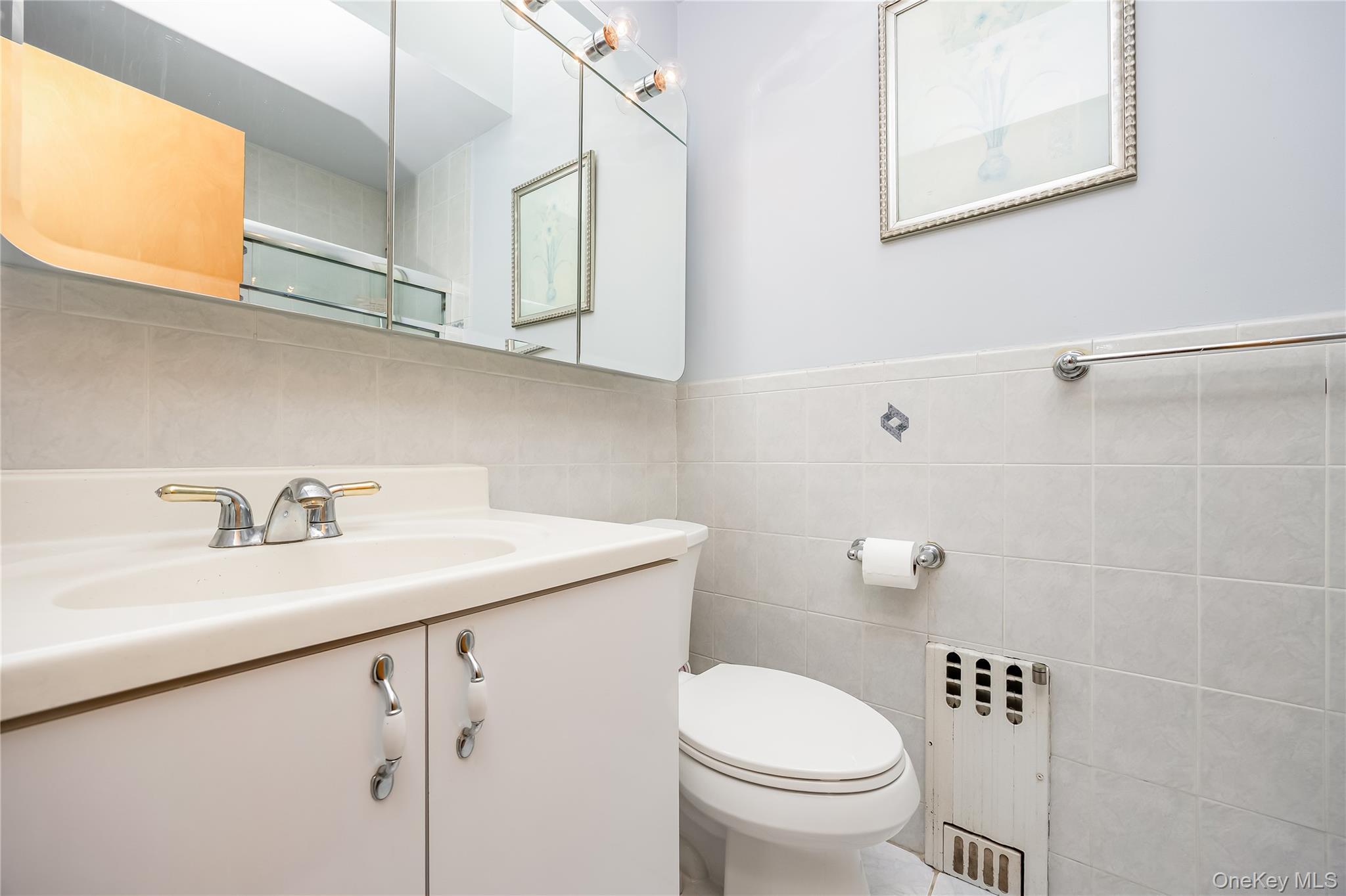 Single Family 58th Road Queens, NY 11379, MLS-1057048-8