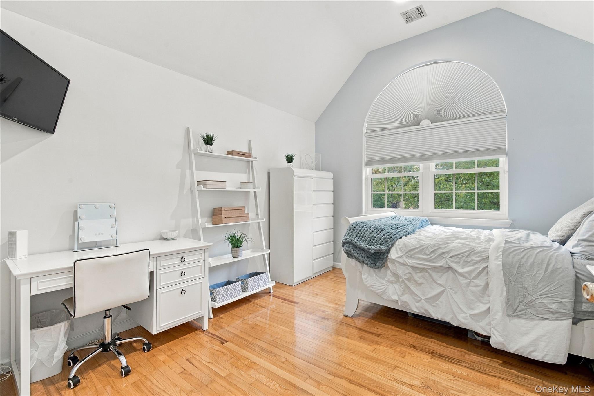 Single Family Aspatuck Court Suffolk County, NY 11725, MLS-1057059-21