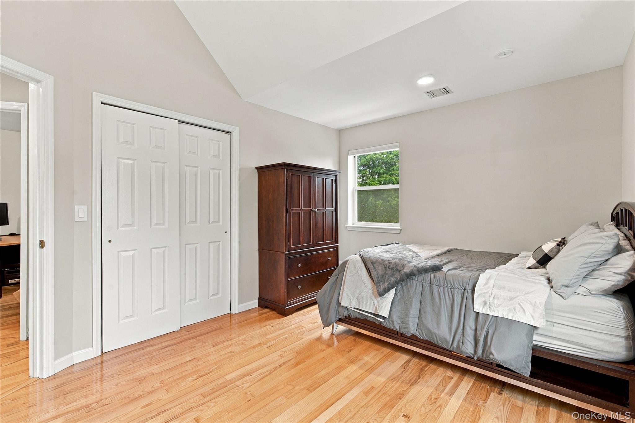 Single Family Aspatuck Court Suffolk County, NY 11725, MLS-1057059-24