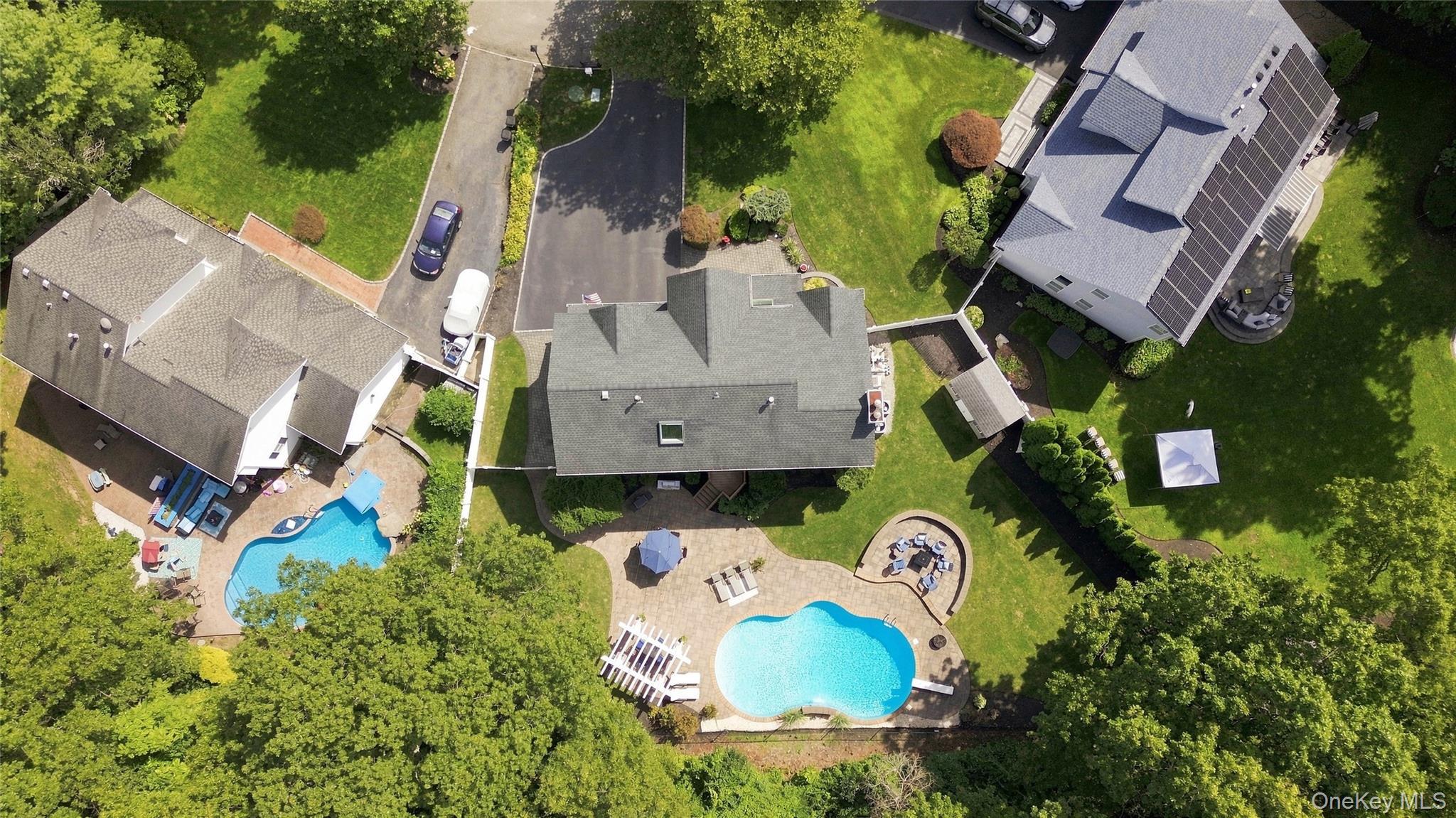 Single Family Aspatuck Court Suffolk County, NY 11725, MLS-1057059-33