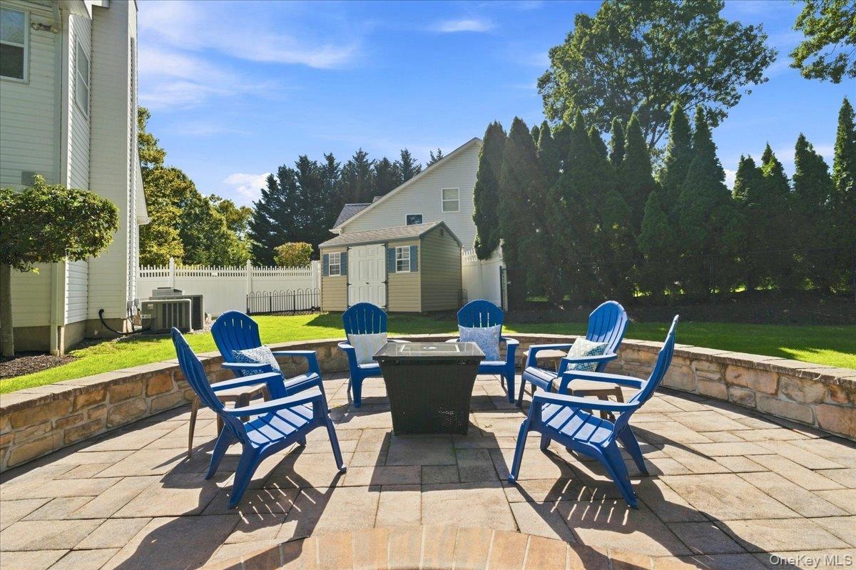 Single Family Aspatuck Court Suffolk County, NY 11725, MLS-1057059-34