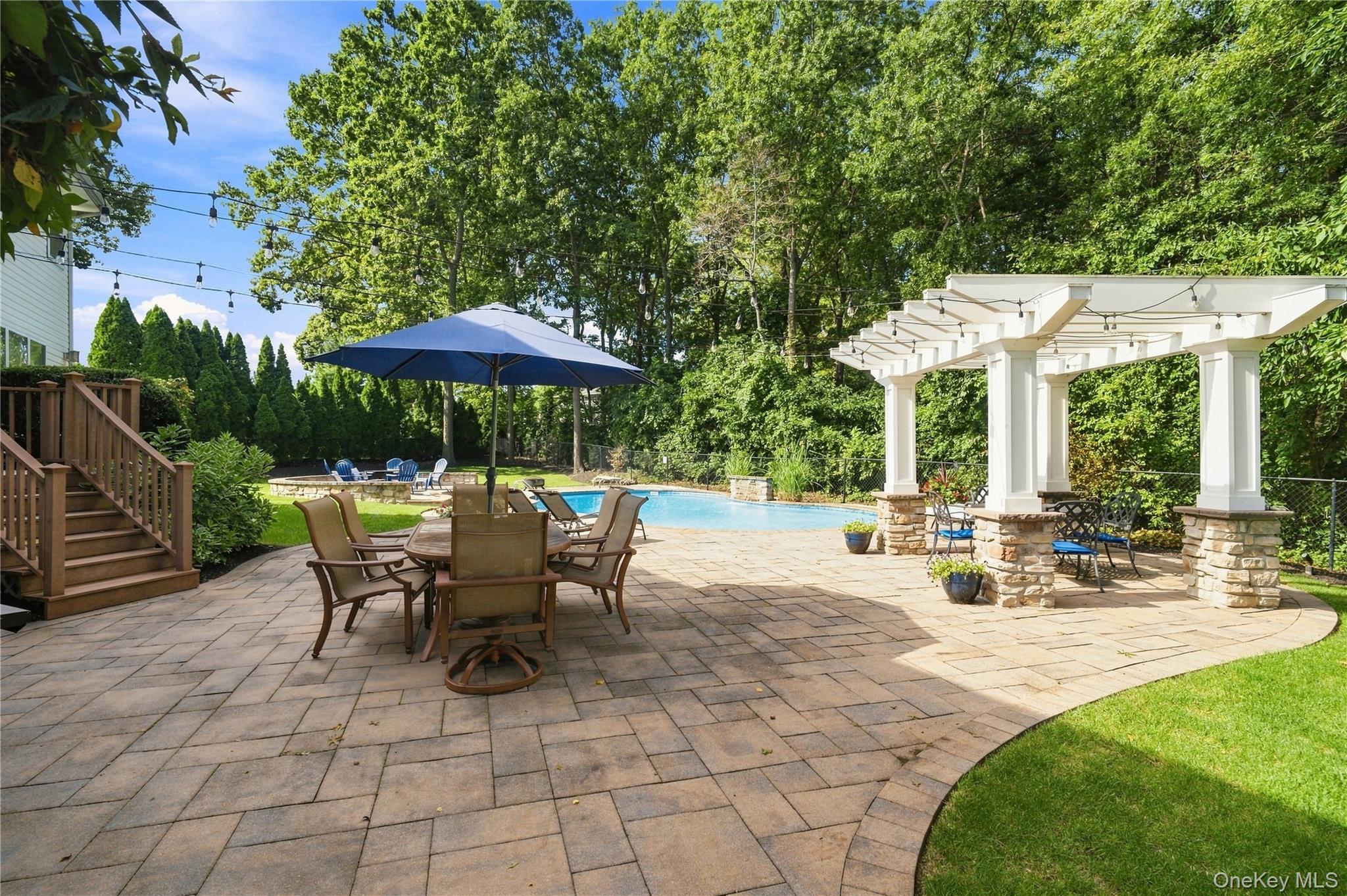 Single Family Aspatuck Court Suffolk County, NY 11725, MLS-1057059-41