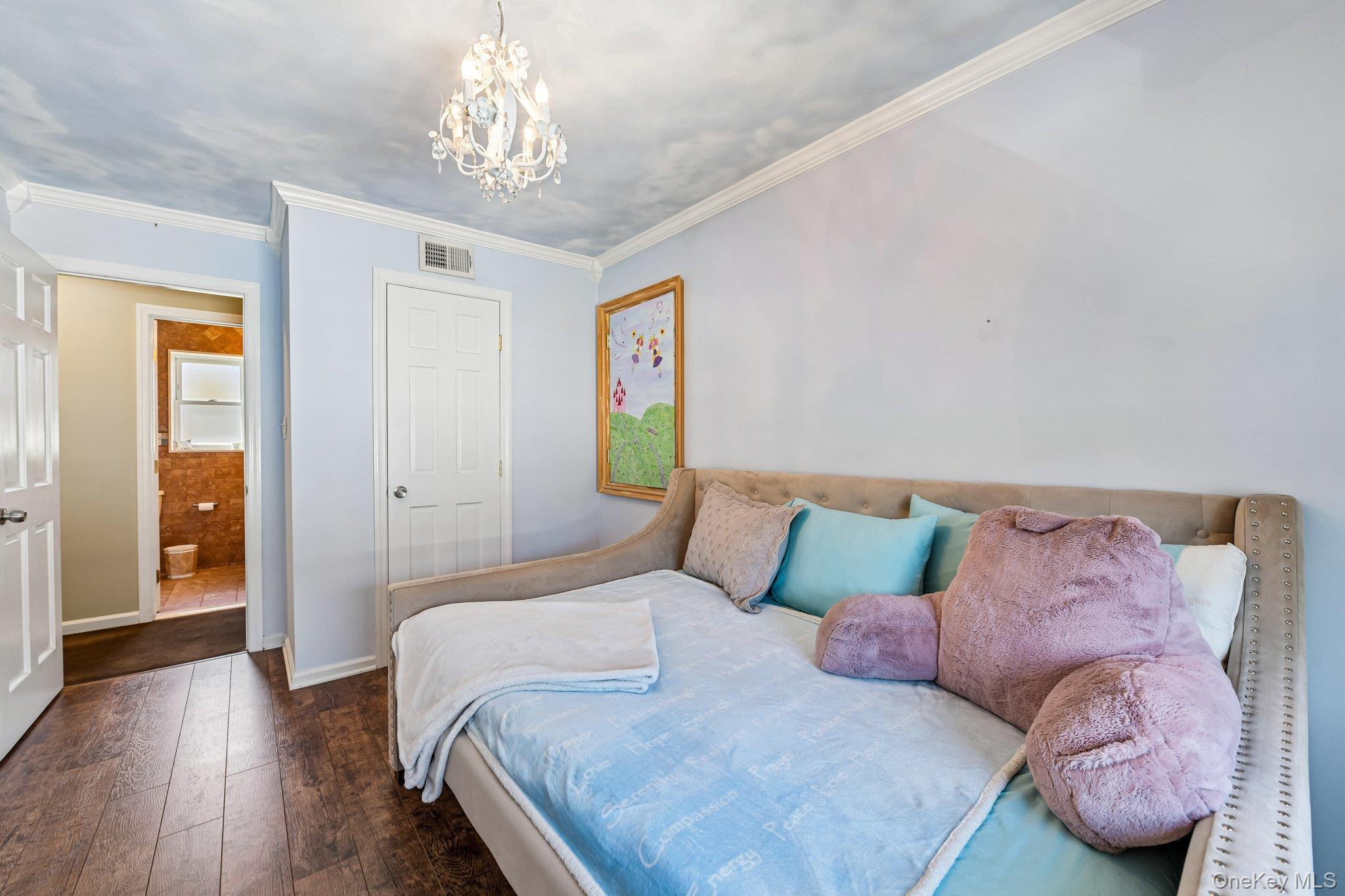 Single Family 15th Drive  Queens, NY 11360, MLS-1057098-33