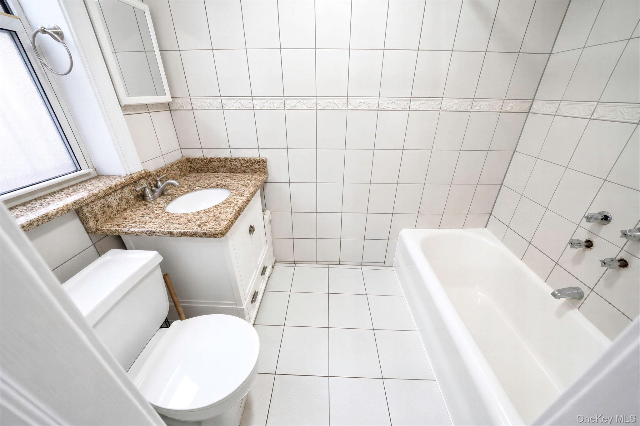 Single Family 76th Street  Queens, NY 11372, MLS-1057107-13