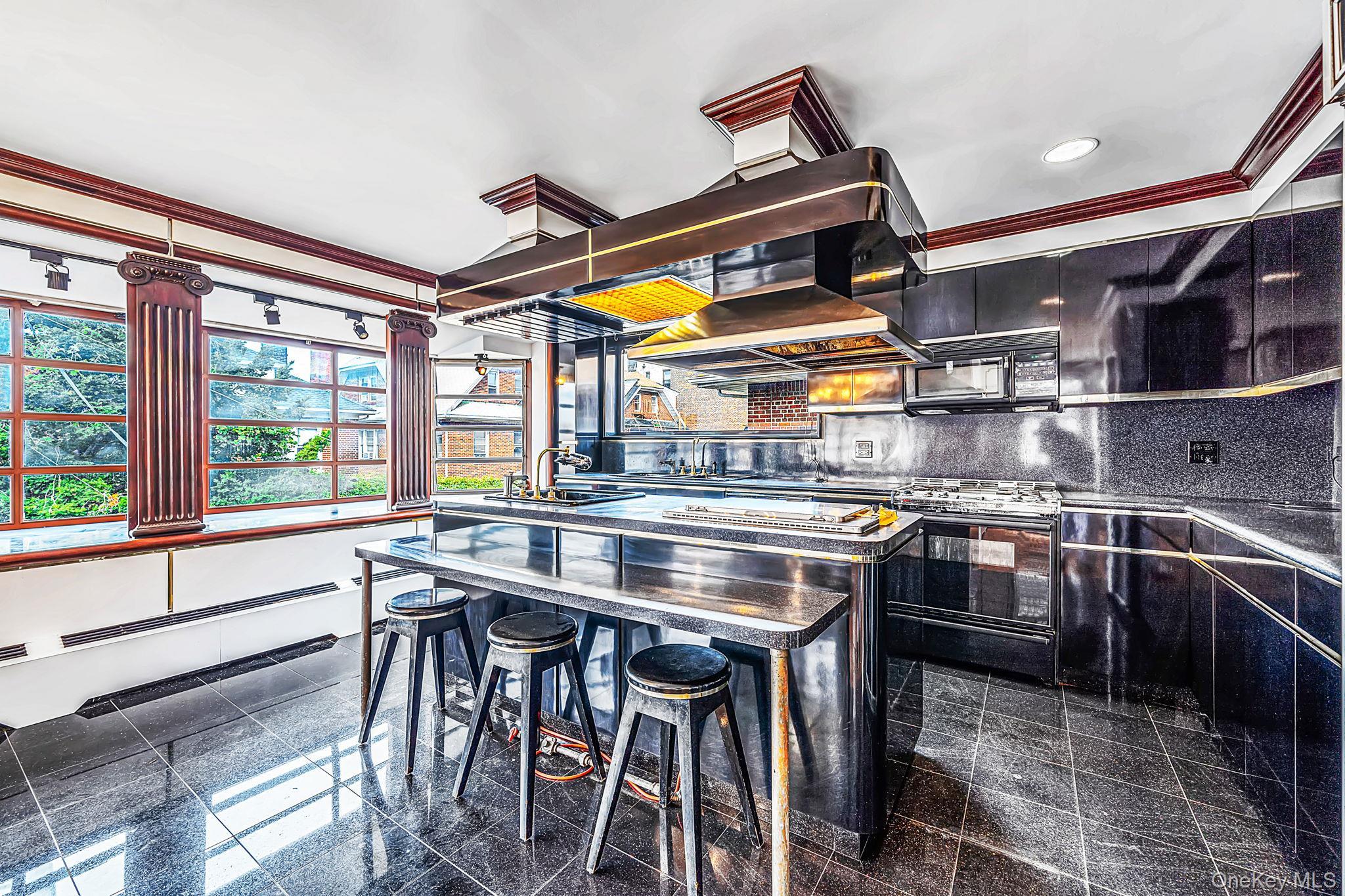Single Family 76th Street  Queens, NY 11372, MLS-1057107-23