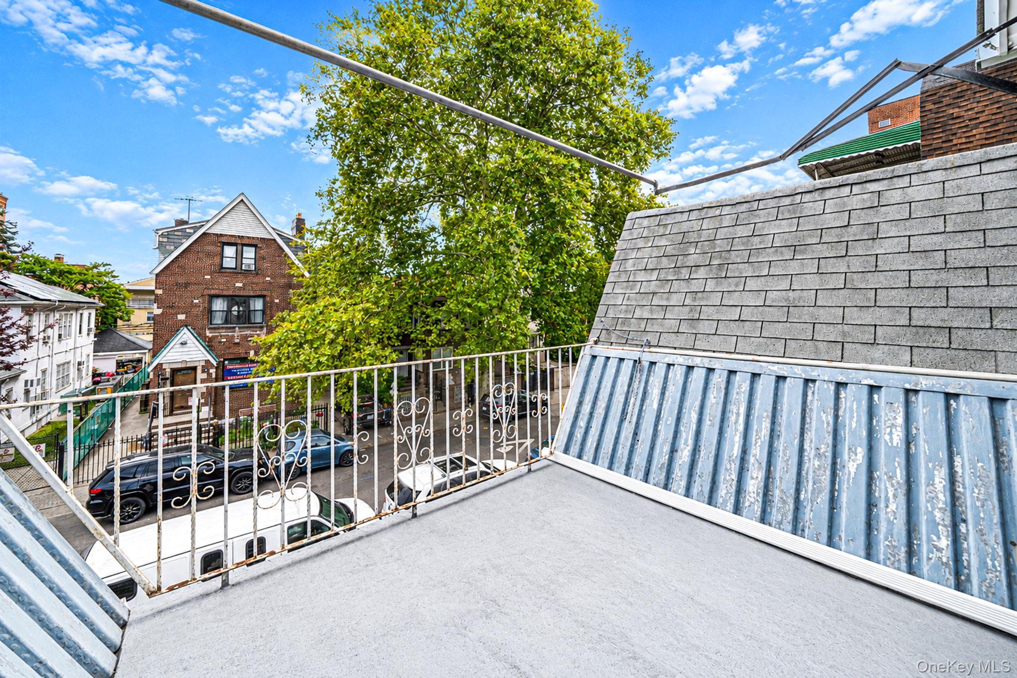 Single Family 76th Street  Queens, NY 11372, MLS-1057107-26