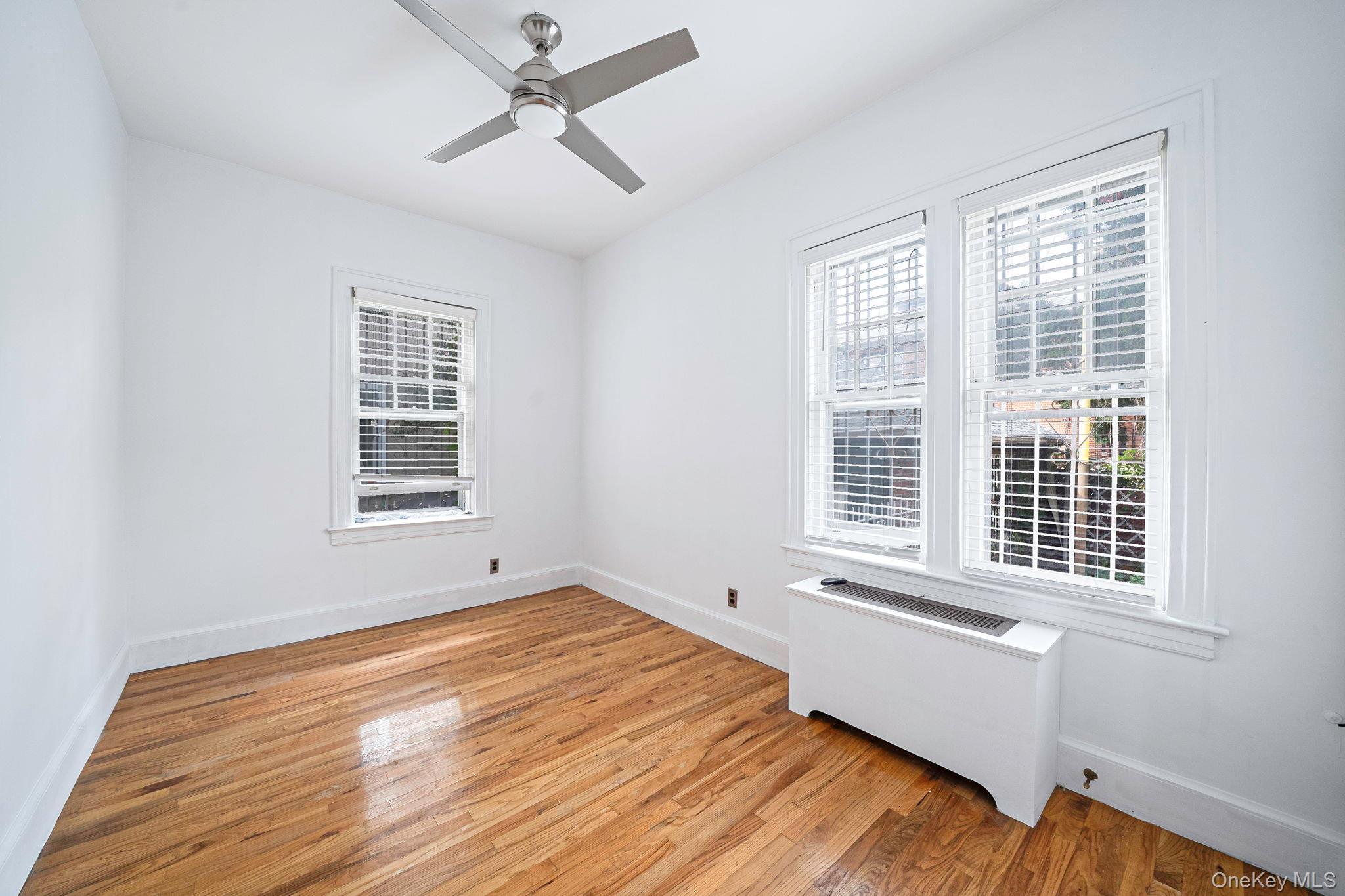 Single Family 76th Street  Queens, NY 11372, MLS-1057107-35