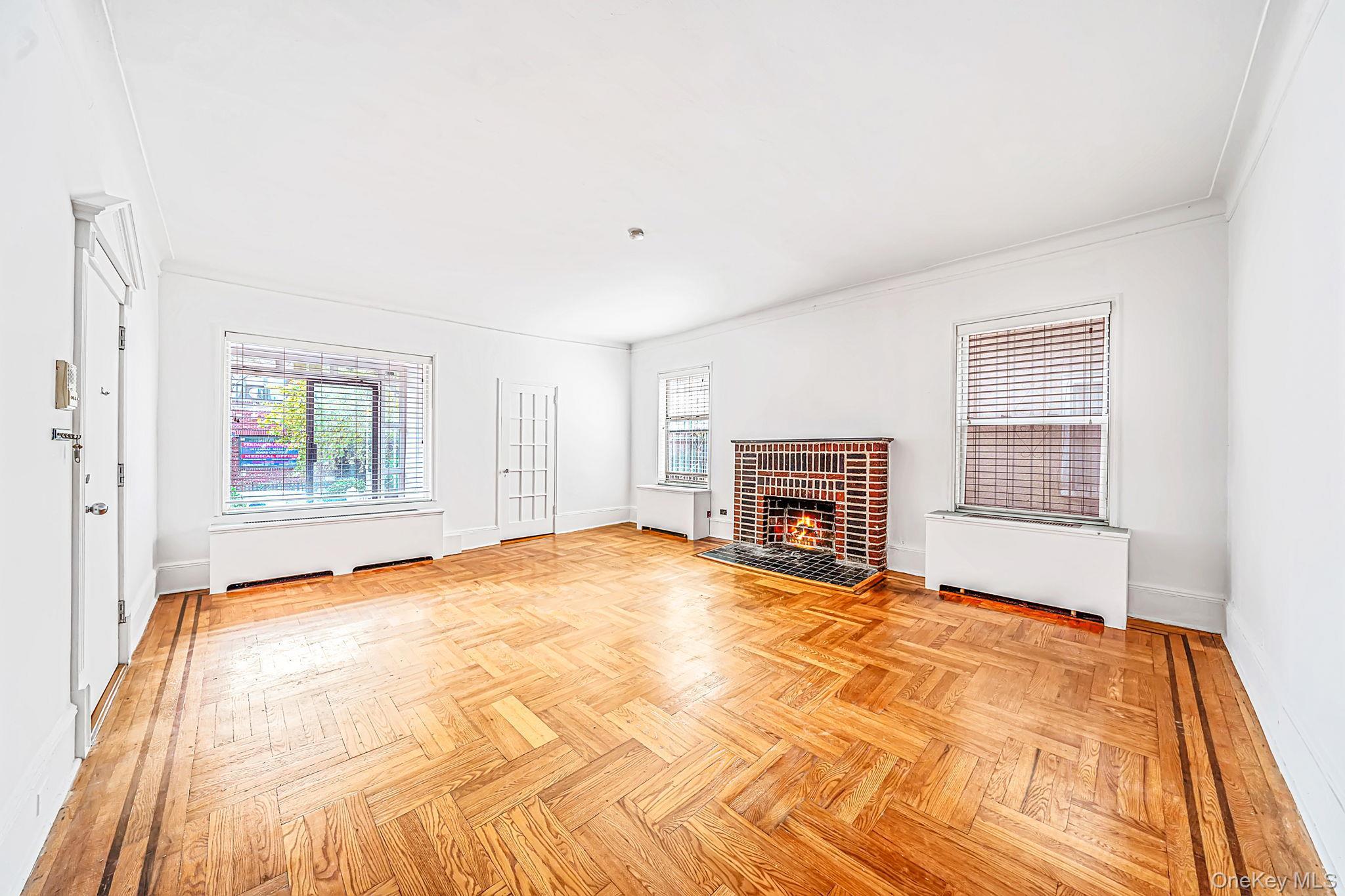 Single Family 76th Street  Queens, NY 11372, MLS-1057107-5
