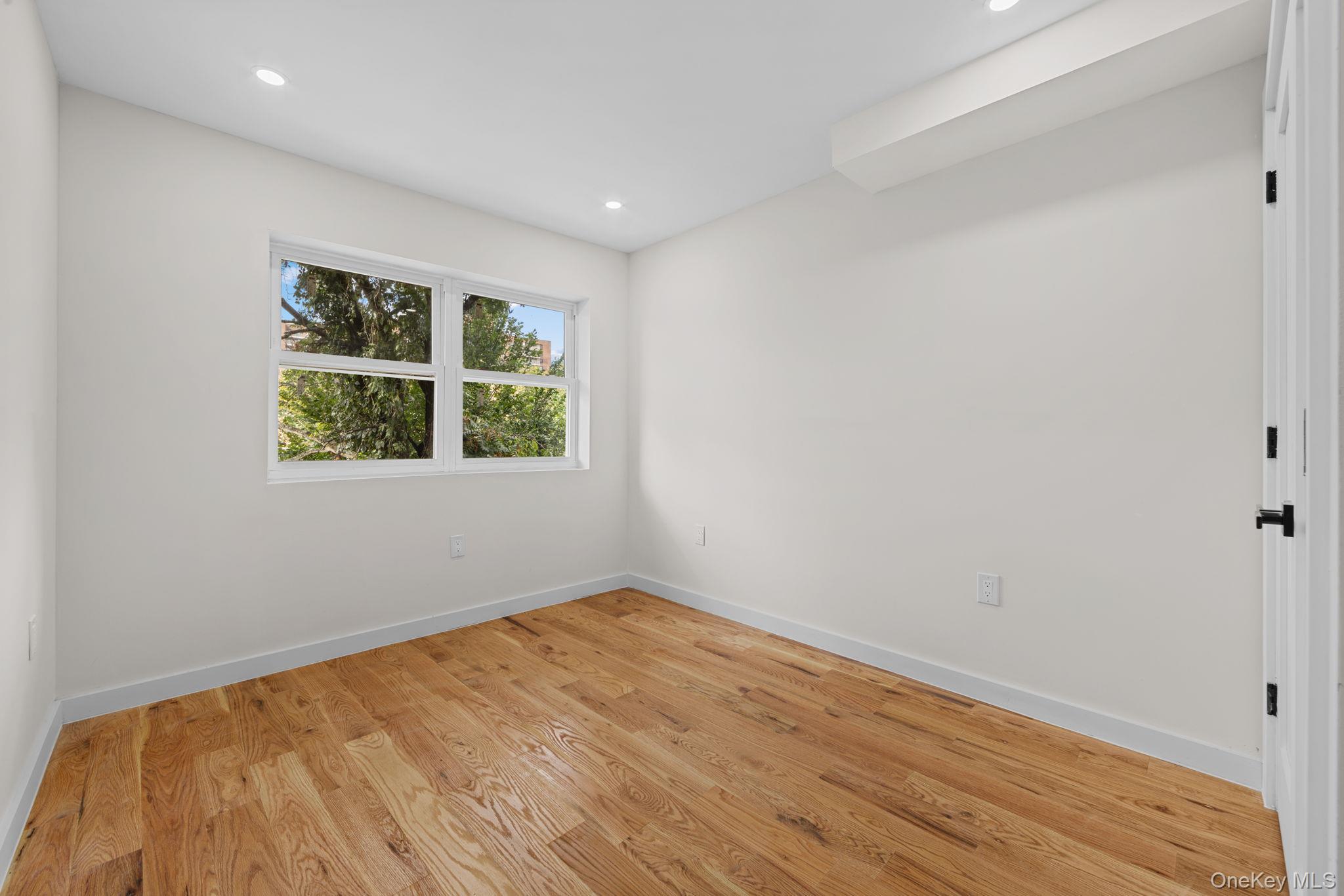 Single Family Osborn Street  Brooklyn, NY 11212, MLS-1057113-14