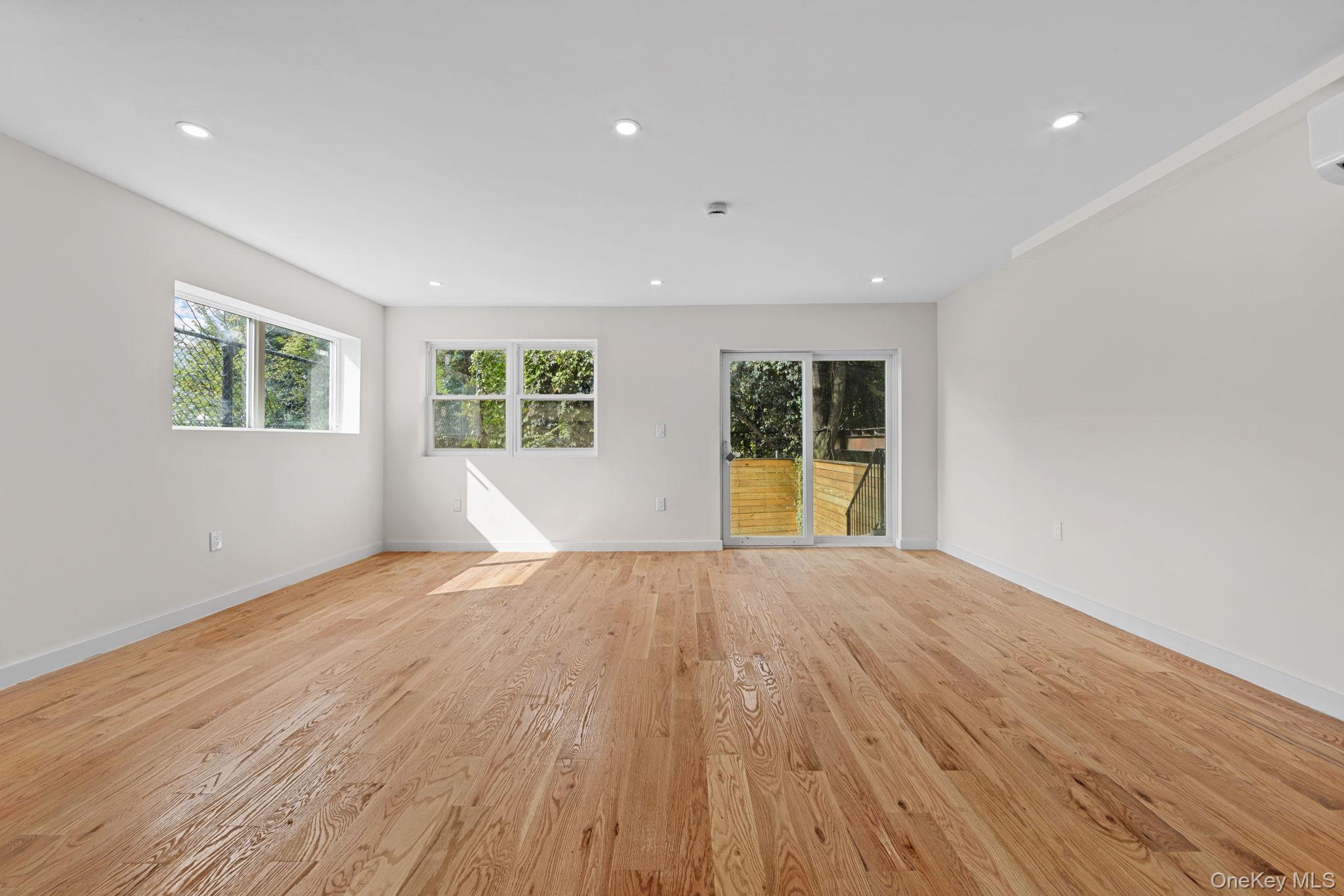 Single Family Osborn Street  Brooklyn, NY 11212, MLS-1057113-9