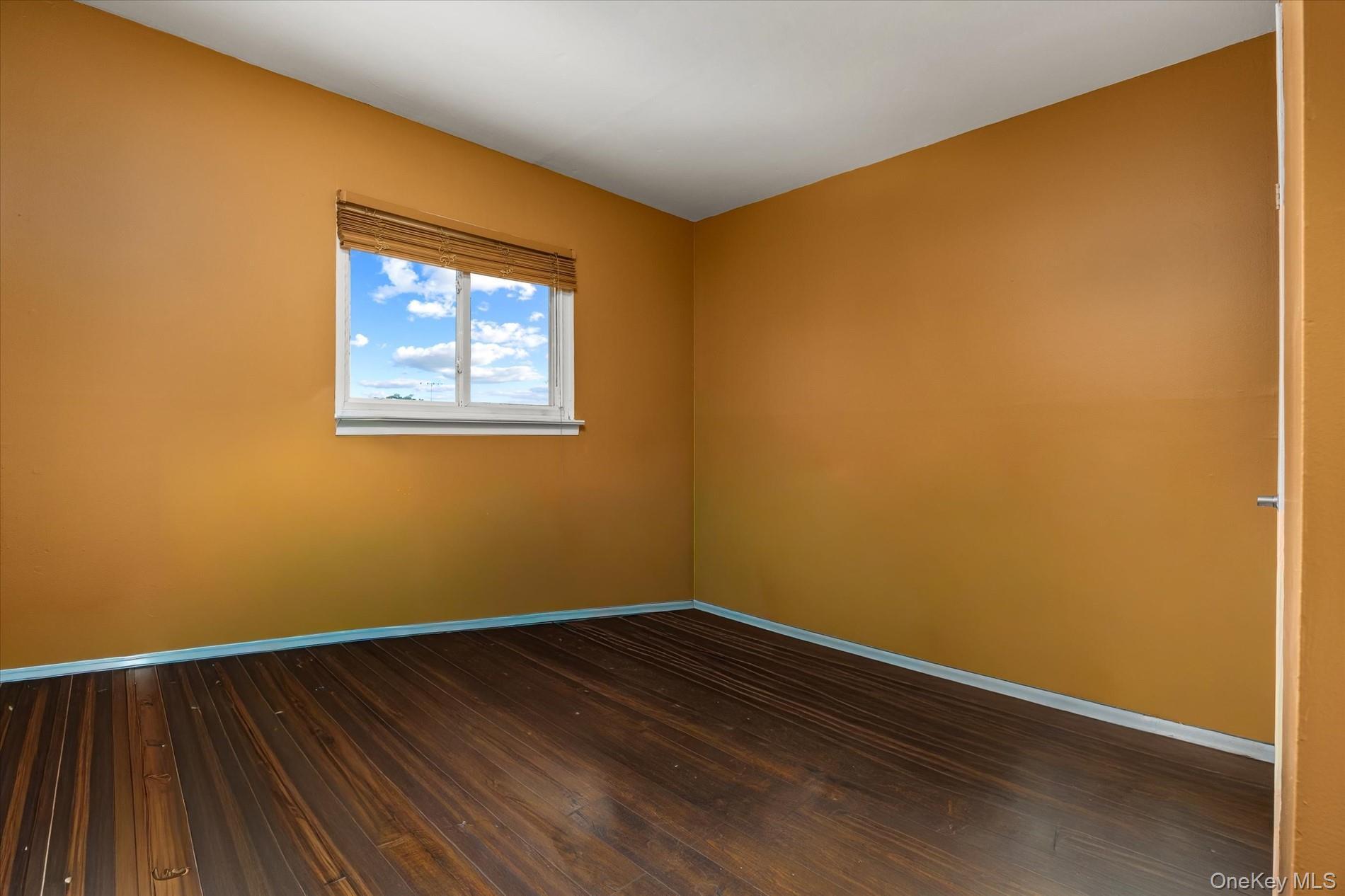 Single Family 120th Avenue  Queens, NY 11412, MLS-1057176-16