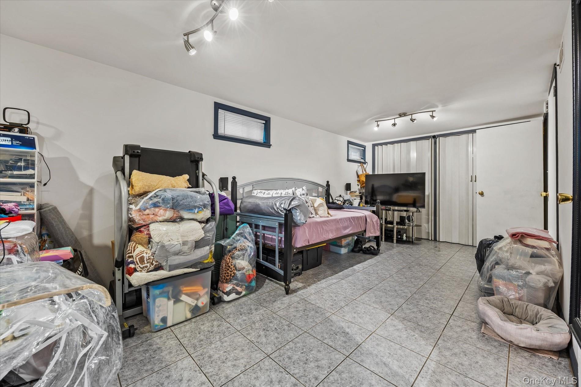 Single Family 120th Avenue  Queens, NY 11412, MLS-1057176-20
