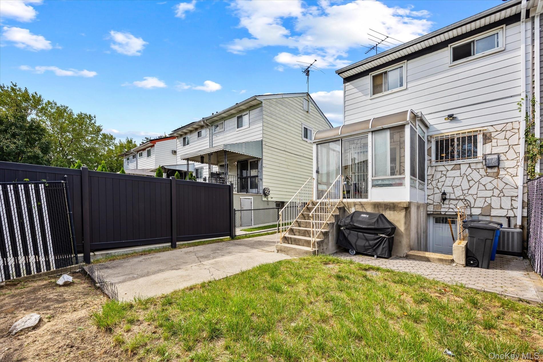 Single Family 120th Avenue  Queens, NY 11412, MLS-1057176-28