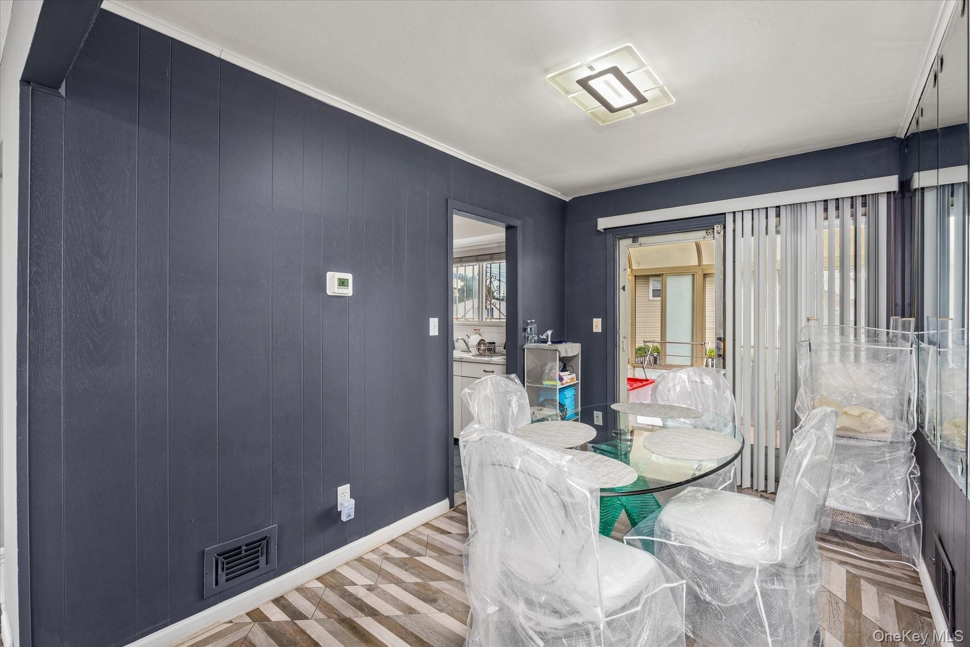 Single Family 120th Avenue  Queens, NY 11412, MLS-1057176-9