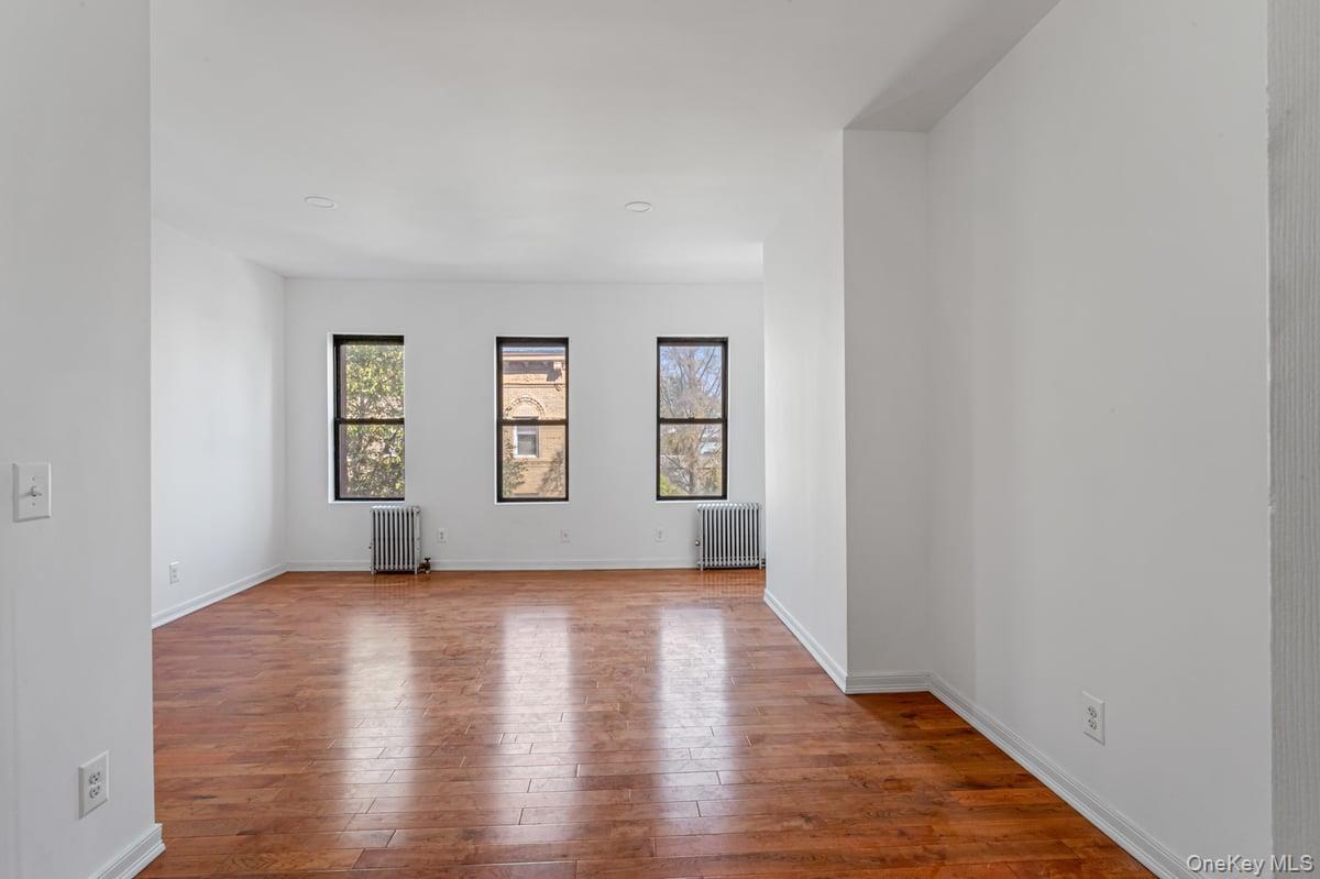 Single Family Jewel Street Brooklyn, NY 11222, MLS-1057235-4