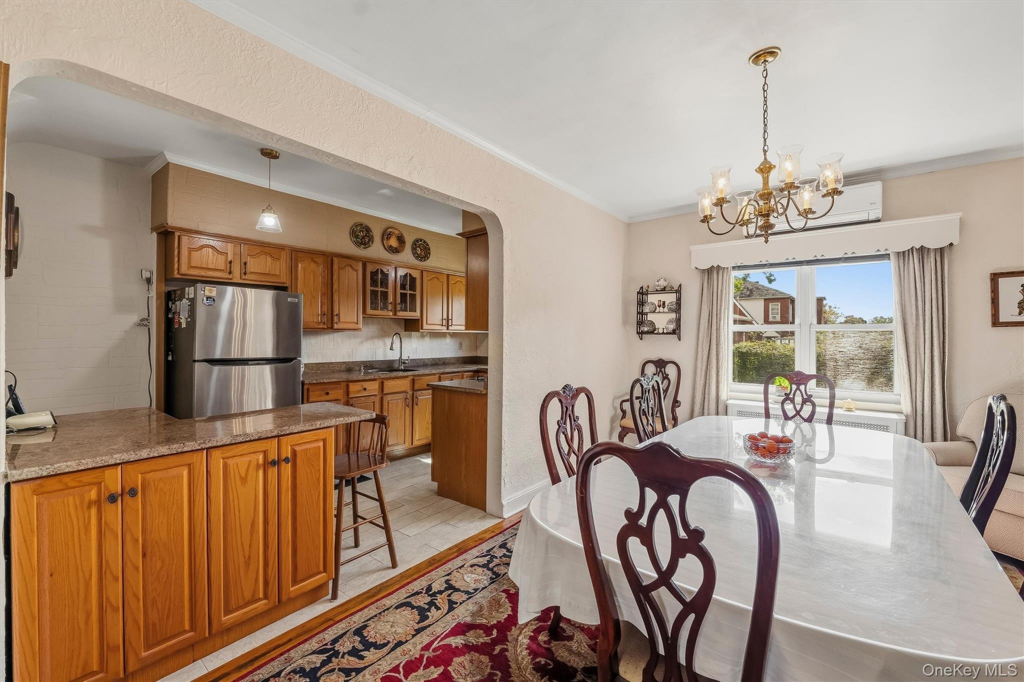 Single Family Mace Avenue Bronx, NY 10469, MLS-1057240-18
