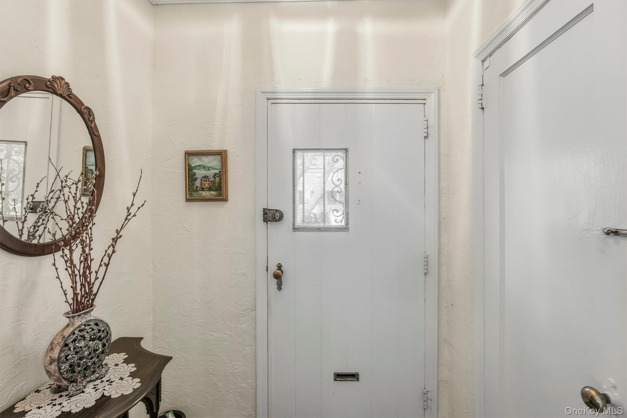 Single Family Mace Avenue Bronx, NY 10469, MLS-1057240-5