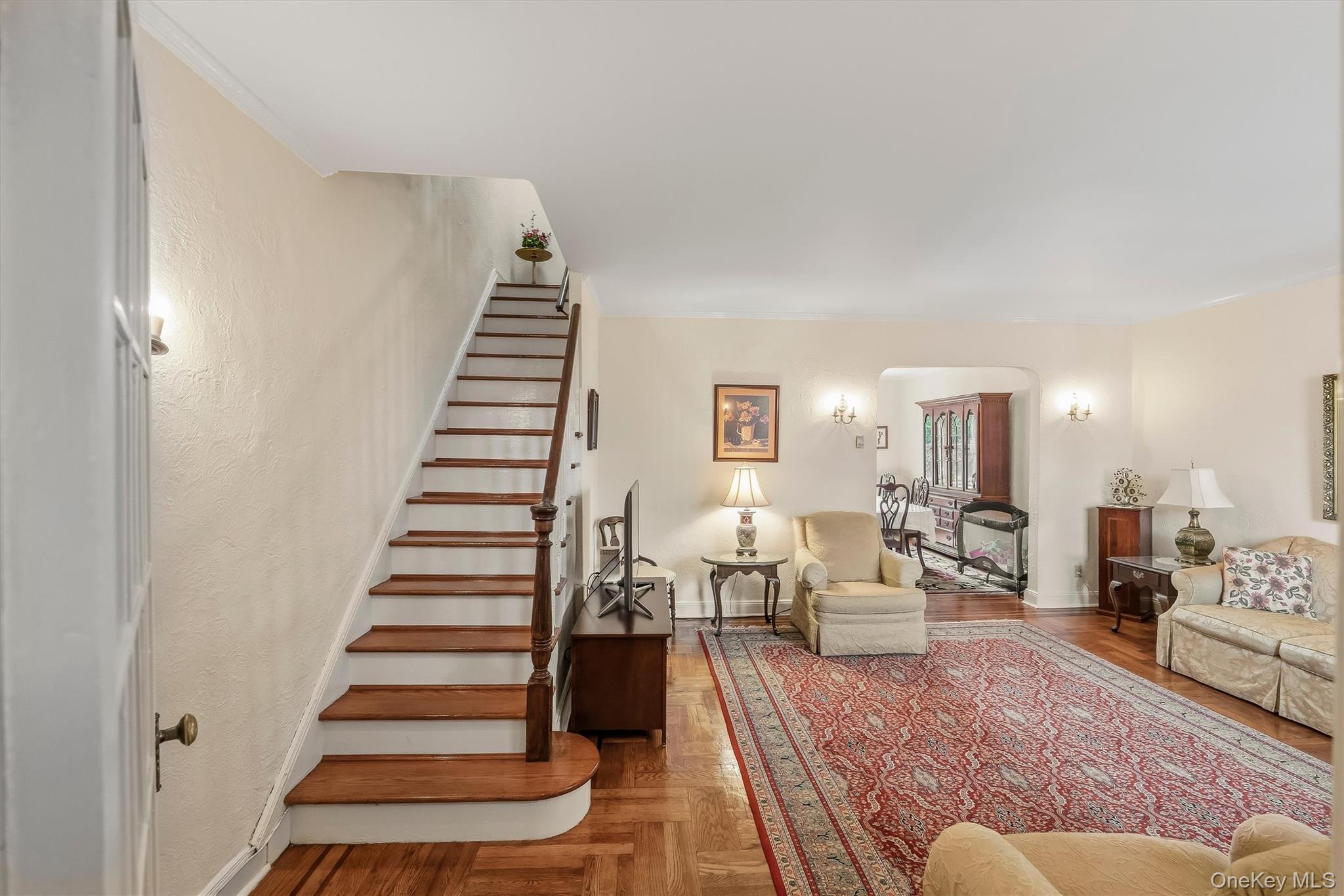 Single Family Mace Avenue Bronx, NY 10469, MLS-1057240-6