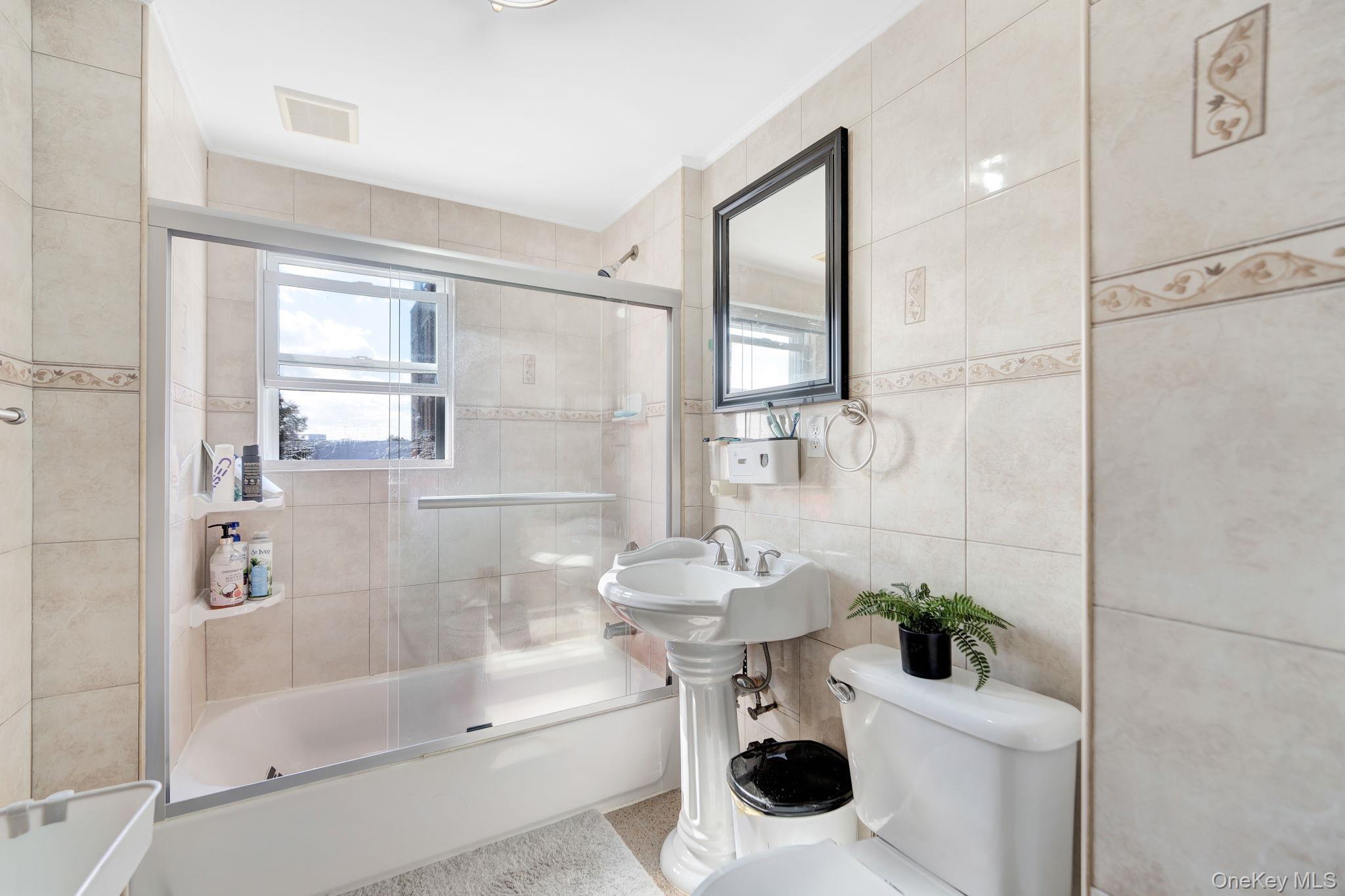 Single Family 201st Street Queens, NY 11423, MLS-1057252-20