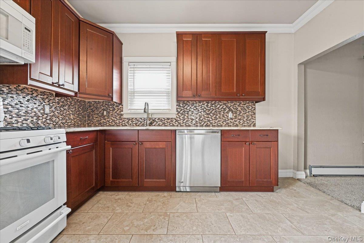 Single Family S 6th Street  Suffolk County, NY 11757, MLS-1057263-12