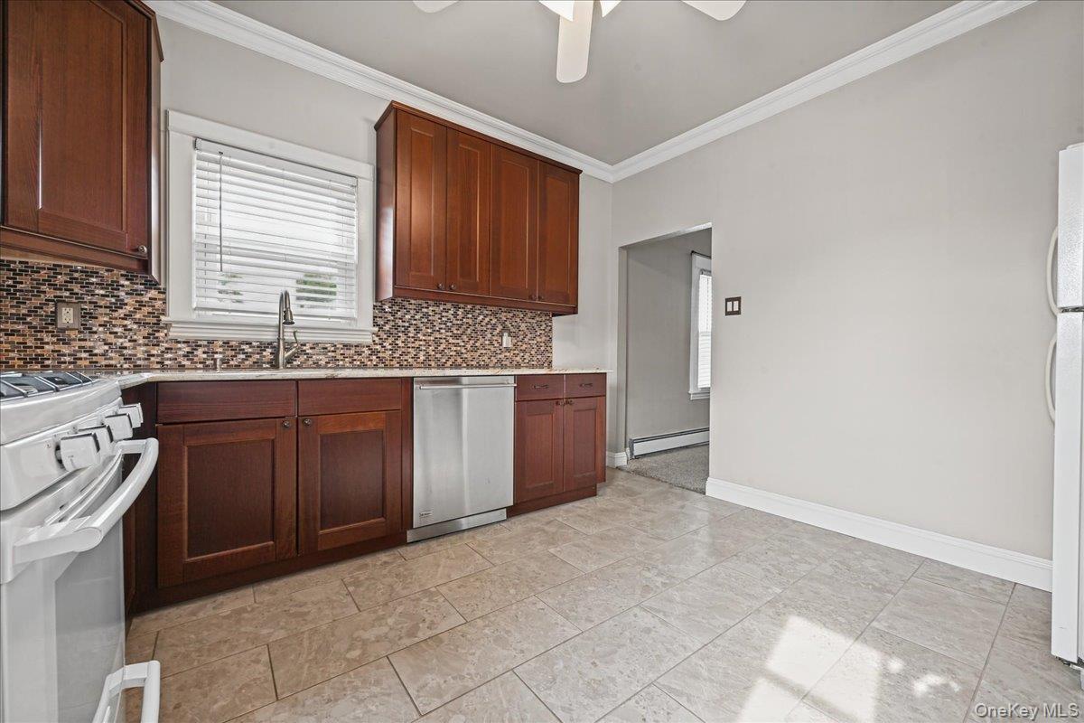 Single Family S 6th Street  Suffolk County, NY 11757, MLS-1057263-13