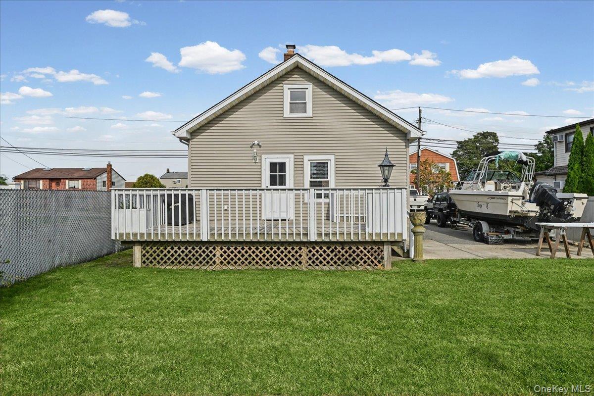 Single Family S 6th Street  Suffolk County, NY 11757, MLS-1057263-27