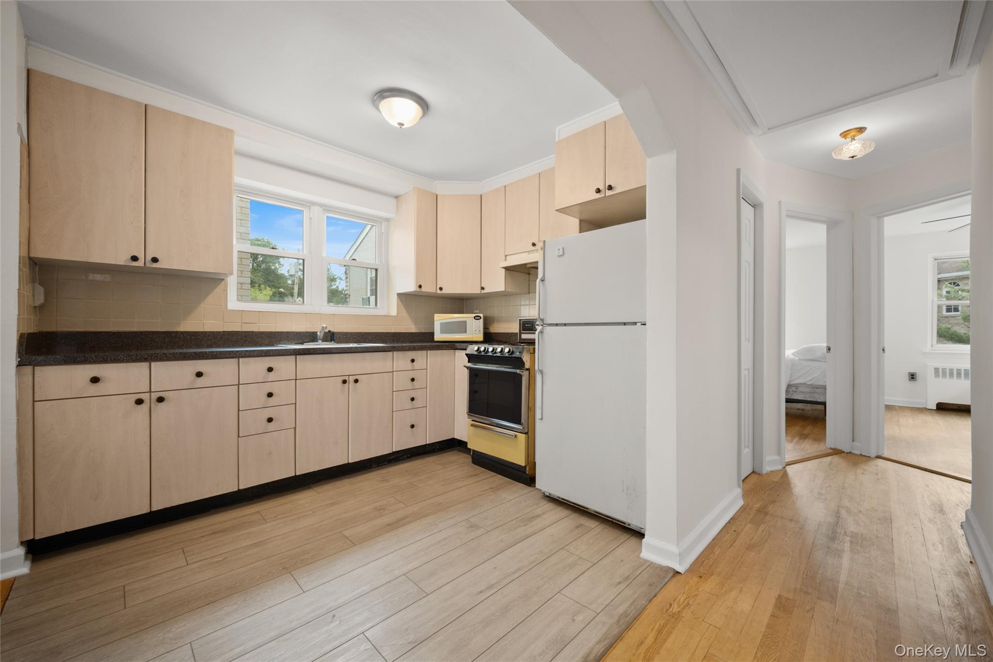 Single Family Middletown Road Bronx, NY 10465, MLS-1057304-14