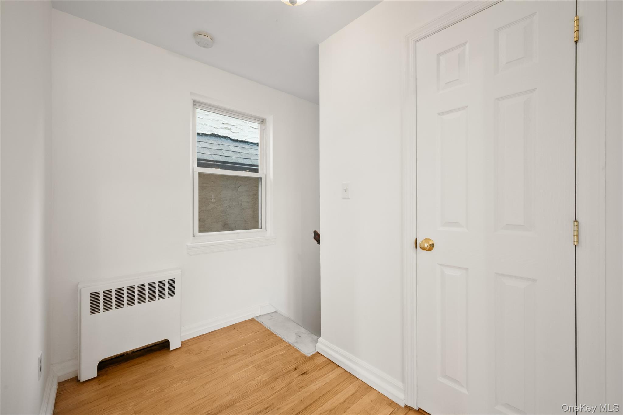 Single Family Middletown Road Bronx, NY 10465, MLS-1057304-15