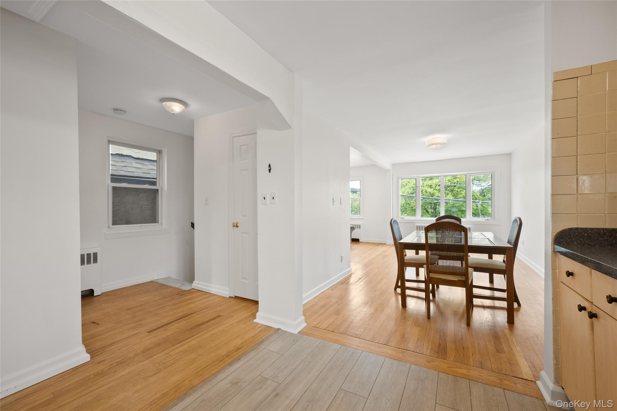 Single Family Middletown Road Bronx, NY 10465, MLS-1057304-22