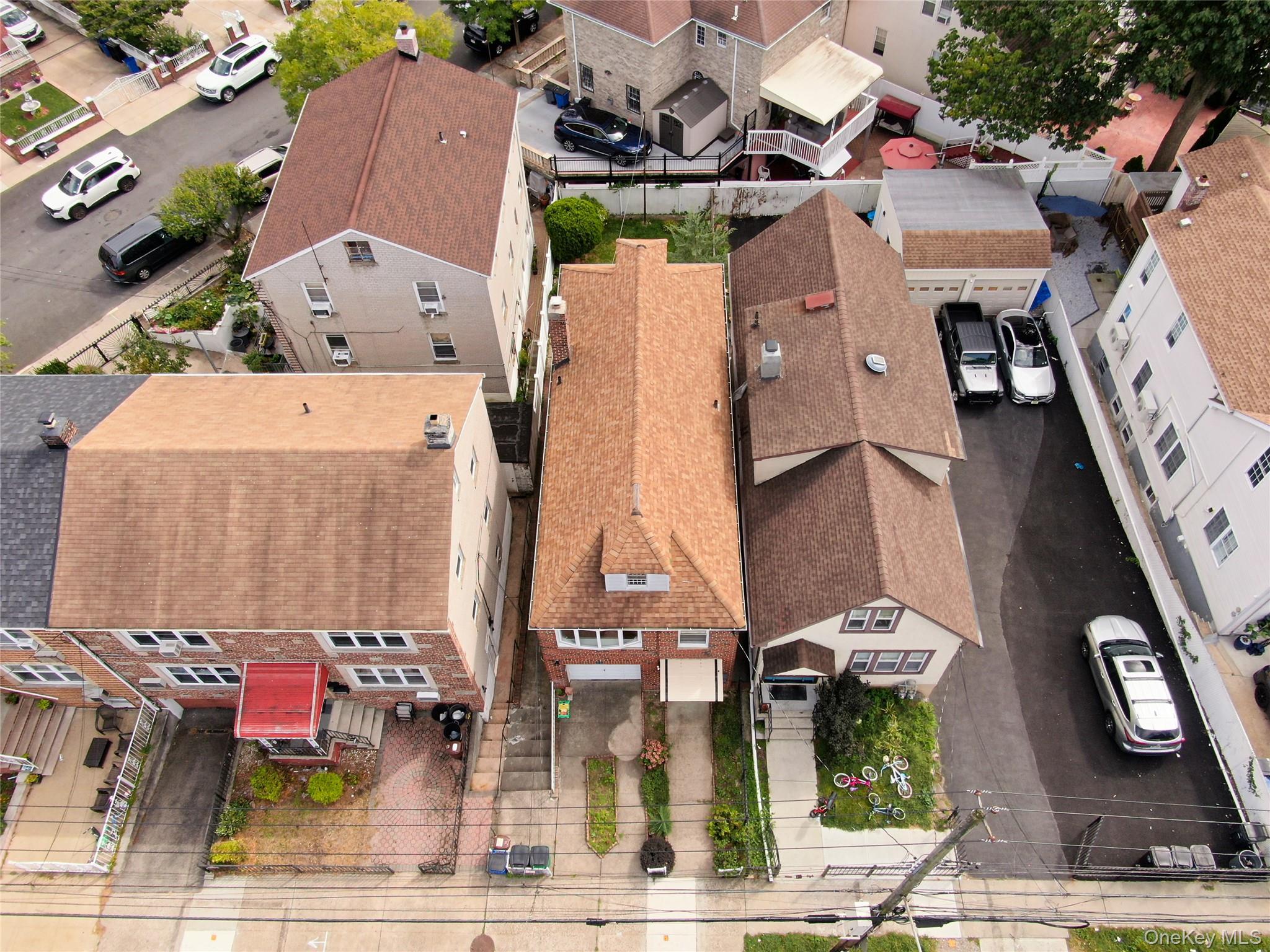 Single Family Middletown Road  Bronx, NY 10465, MLS-1057304-27