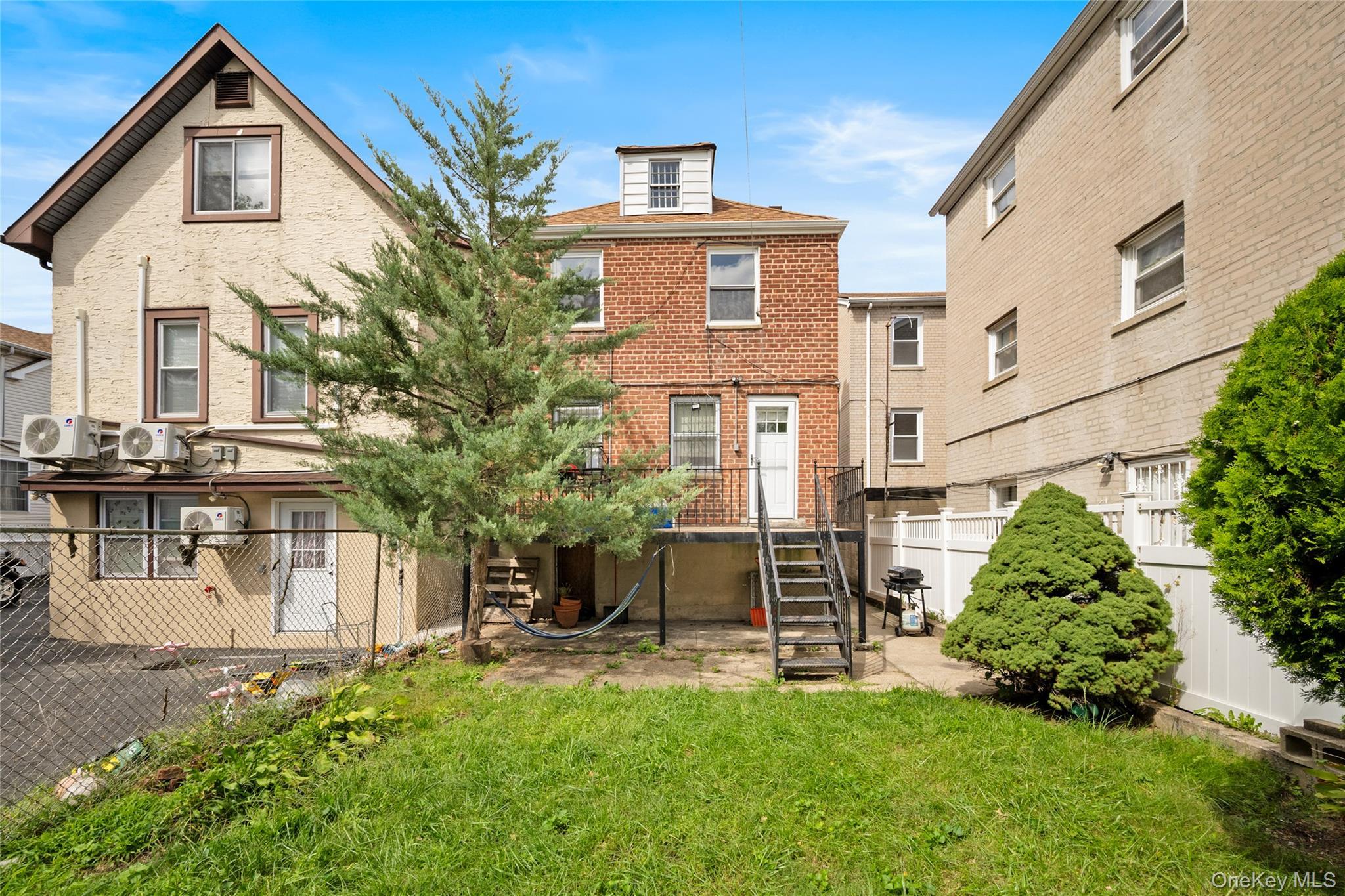 Single Family Middletown Road Bronx, NY 10465, MLS-1057304-5