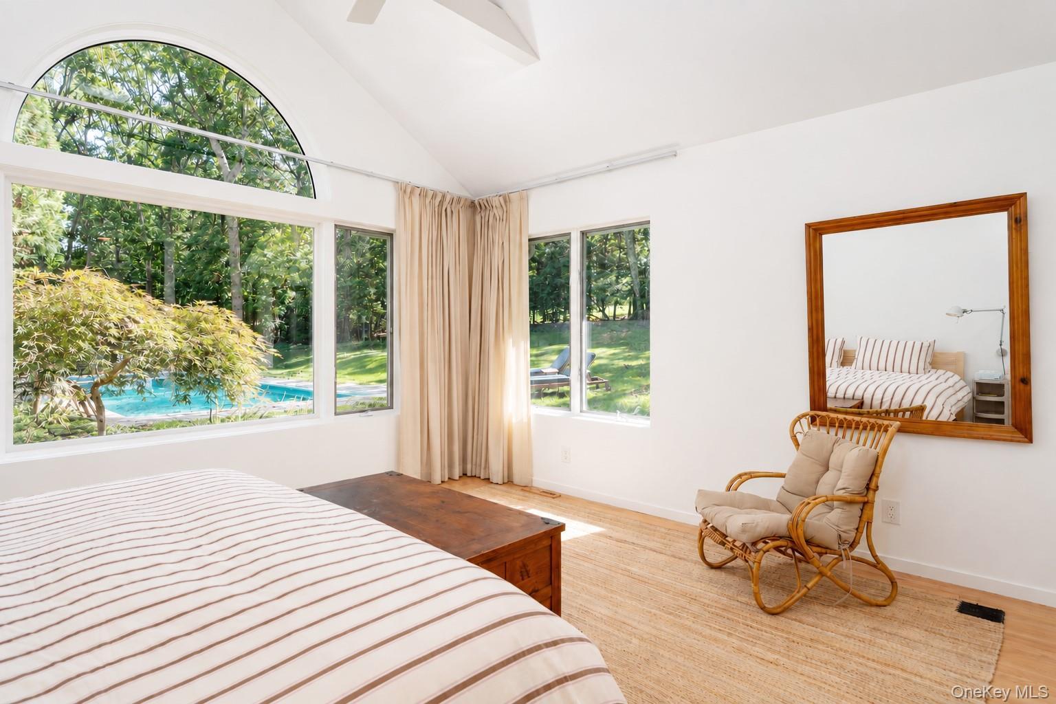 Single Family Old Squiretown Rd Suffolk County, NY 11946, MLS-1057318-14