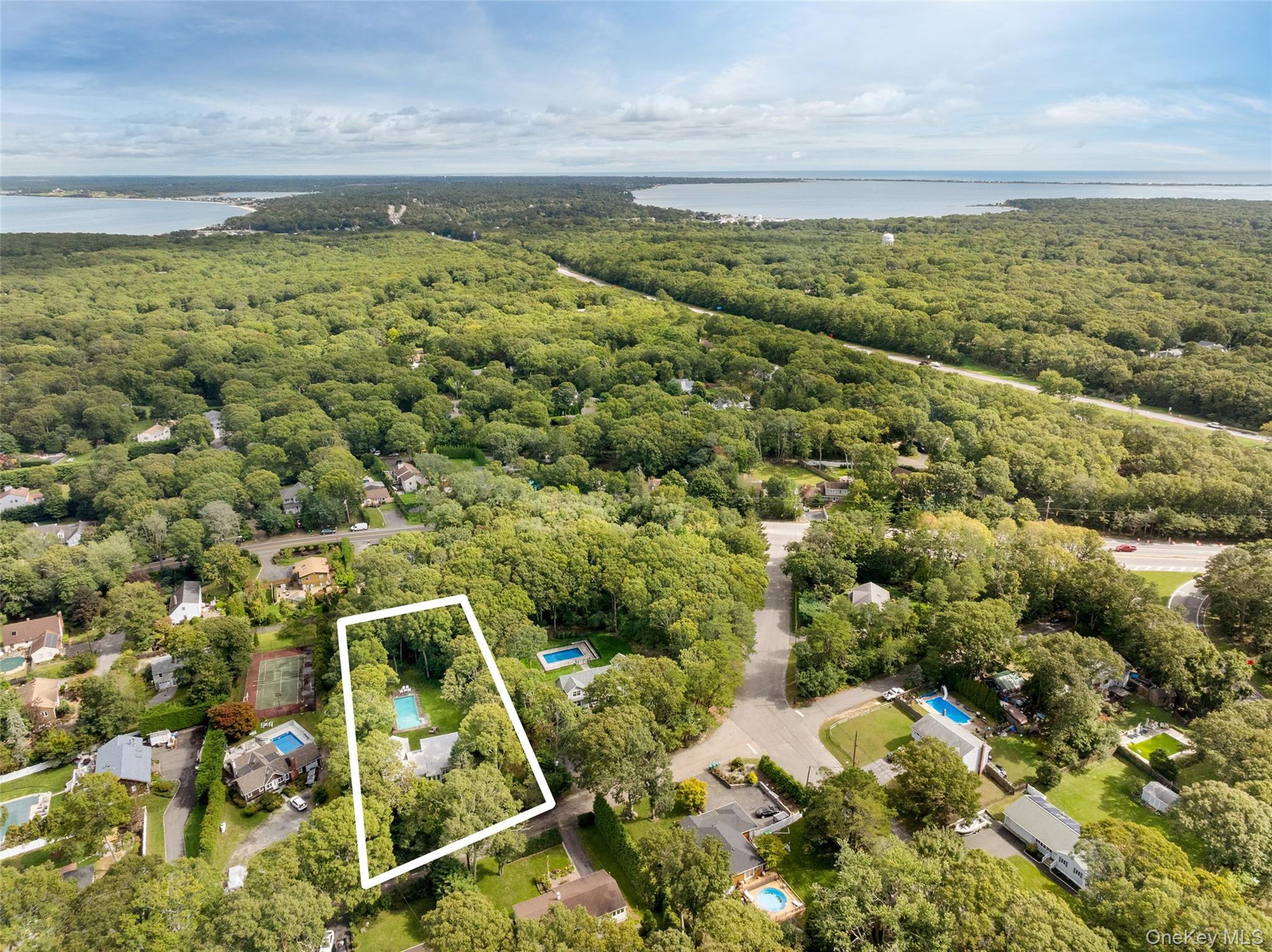 Single Family Old Squiretown Rd  Suffolk County, NY 11946, MLS-1057318-28