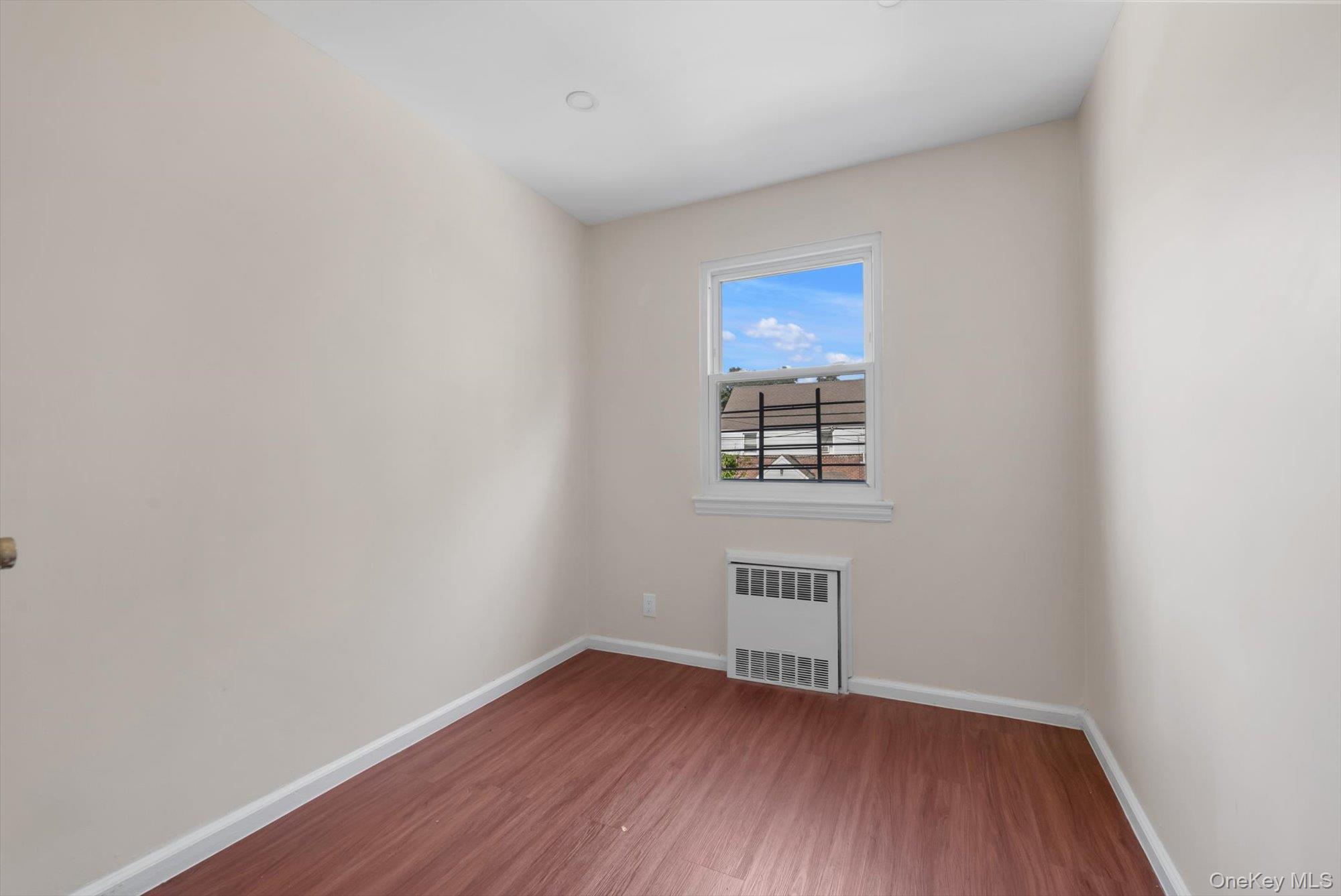 Single Family 76th Road Queens, NY 11366, MLS-1057339-11