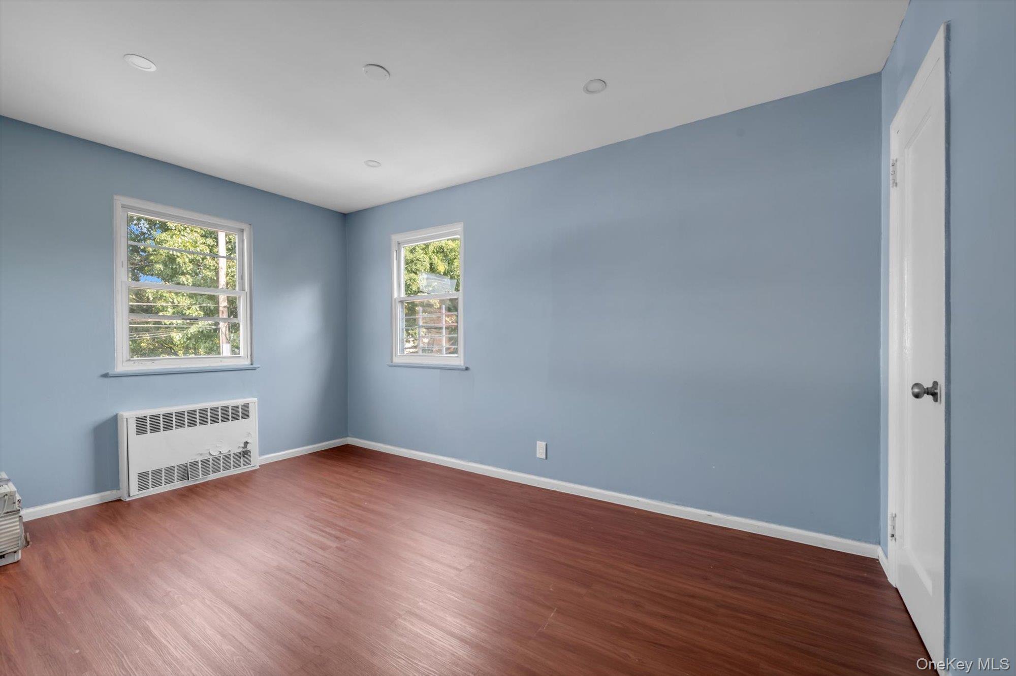 Single Family 76th Road Queens, NY 11366, MLS-1057339-12