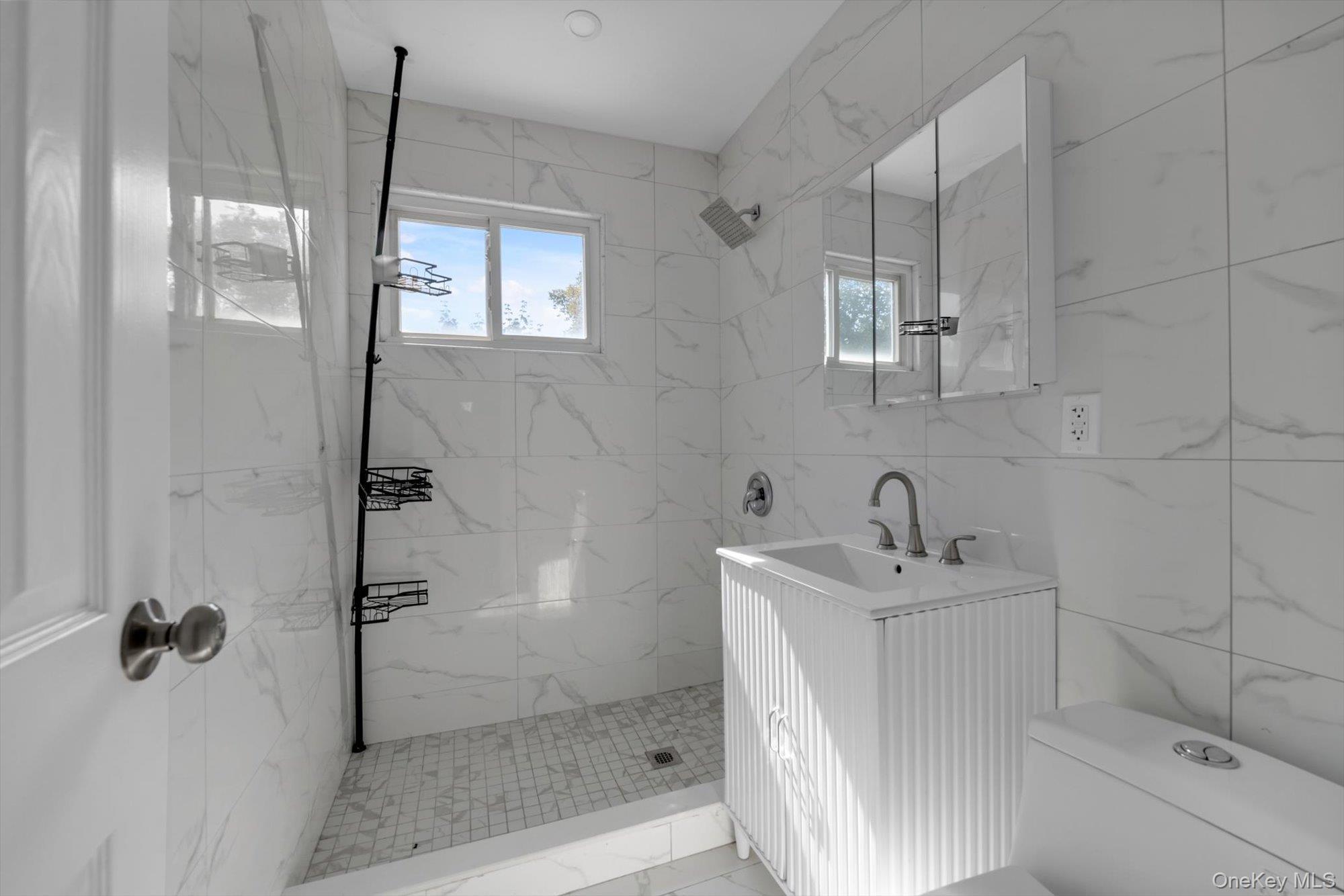 Single Family 76th Road Queens, NY 11366, MLS-1057339-14