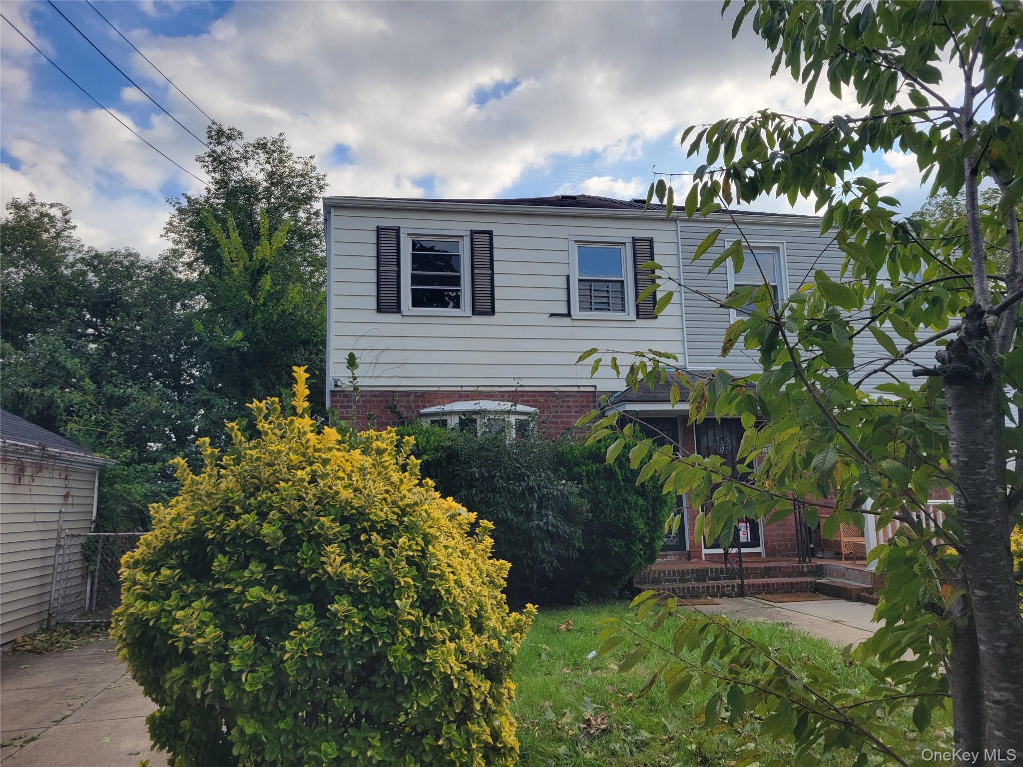 Single Family 76th Road  Queens, NY 11366, MLS-1057339-2