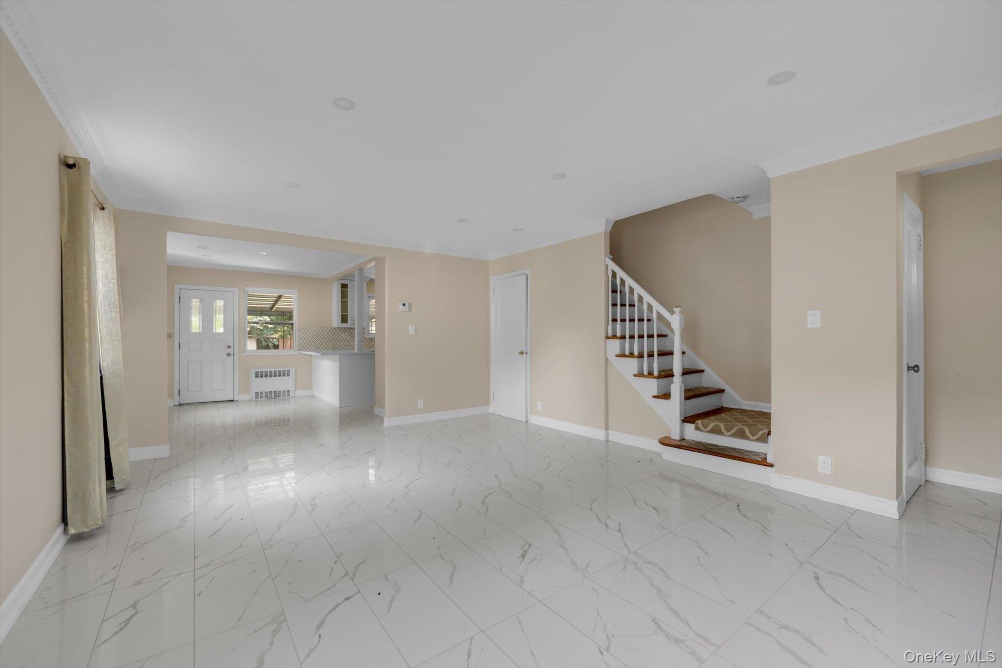 Single Family 76th Road Queens, NY 11366, MLS-1057339-6