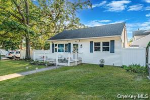 Single Family Pine Tree Drive Suffolk County, NY 11967, MLS-1057350-2
