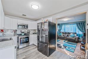 Single Family Pine Tree Drive Suffolk County, NY 11967, MLS-1057350-8