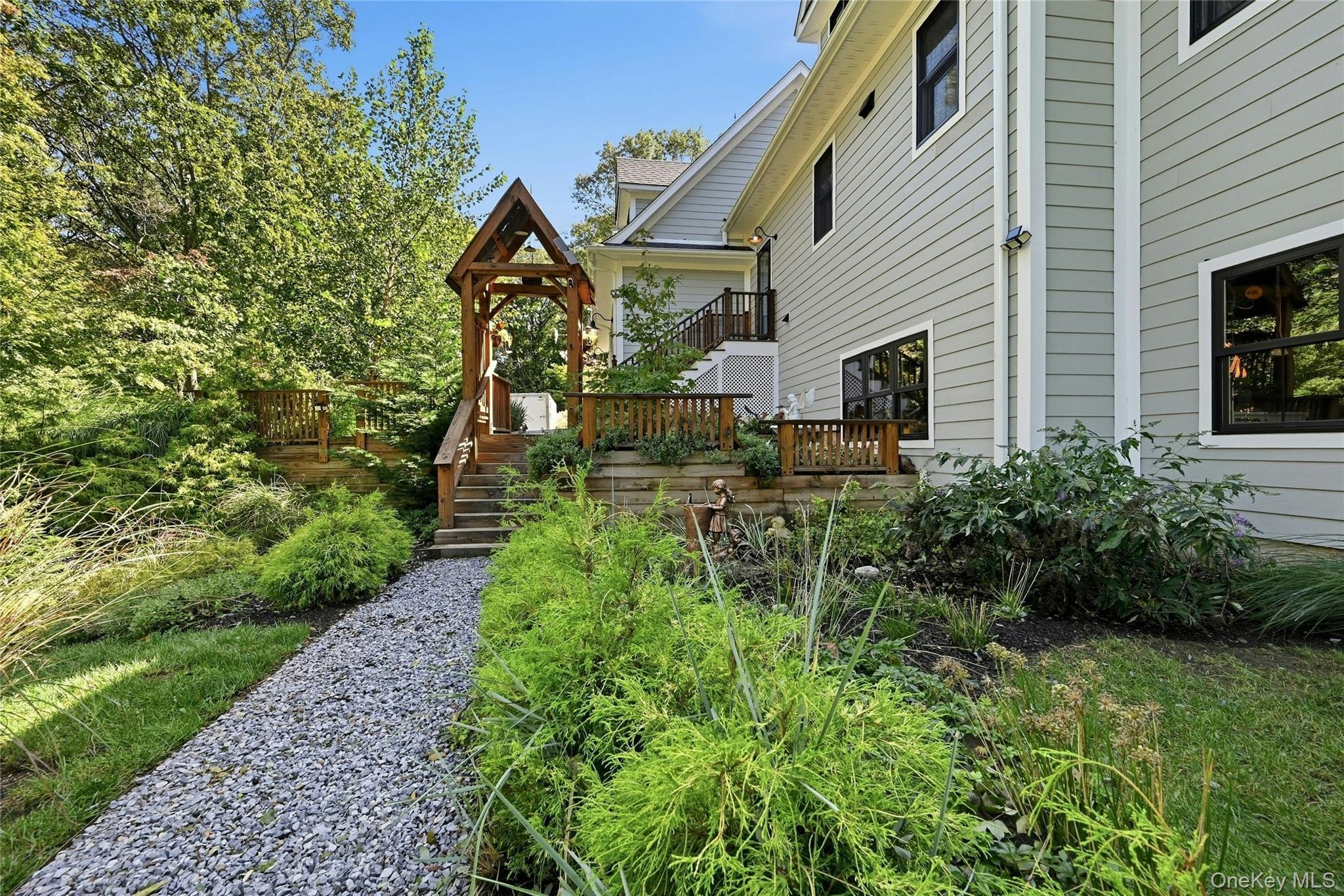 Single Family Moriches Road Suffolk County, NY 11780, MLS-1057363-32