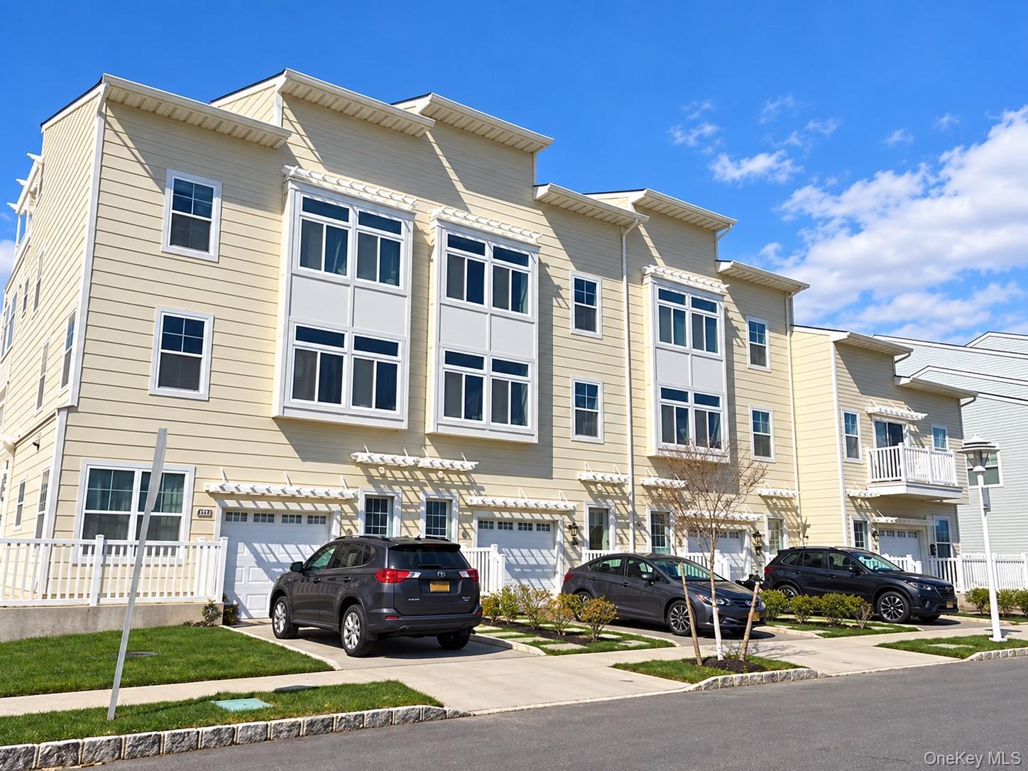 Single Family Seaspray Avenue Queens, NY 11692, MLS-1057371-13