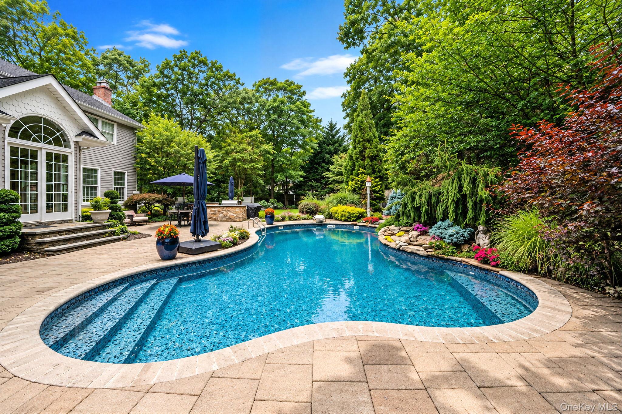 Single Family Locust Drive  Suffolk County, NY 11767, MLS-1057404-34