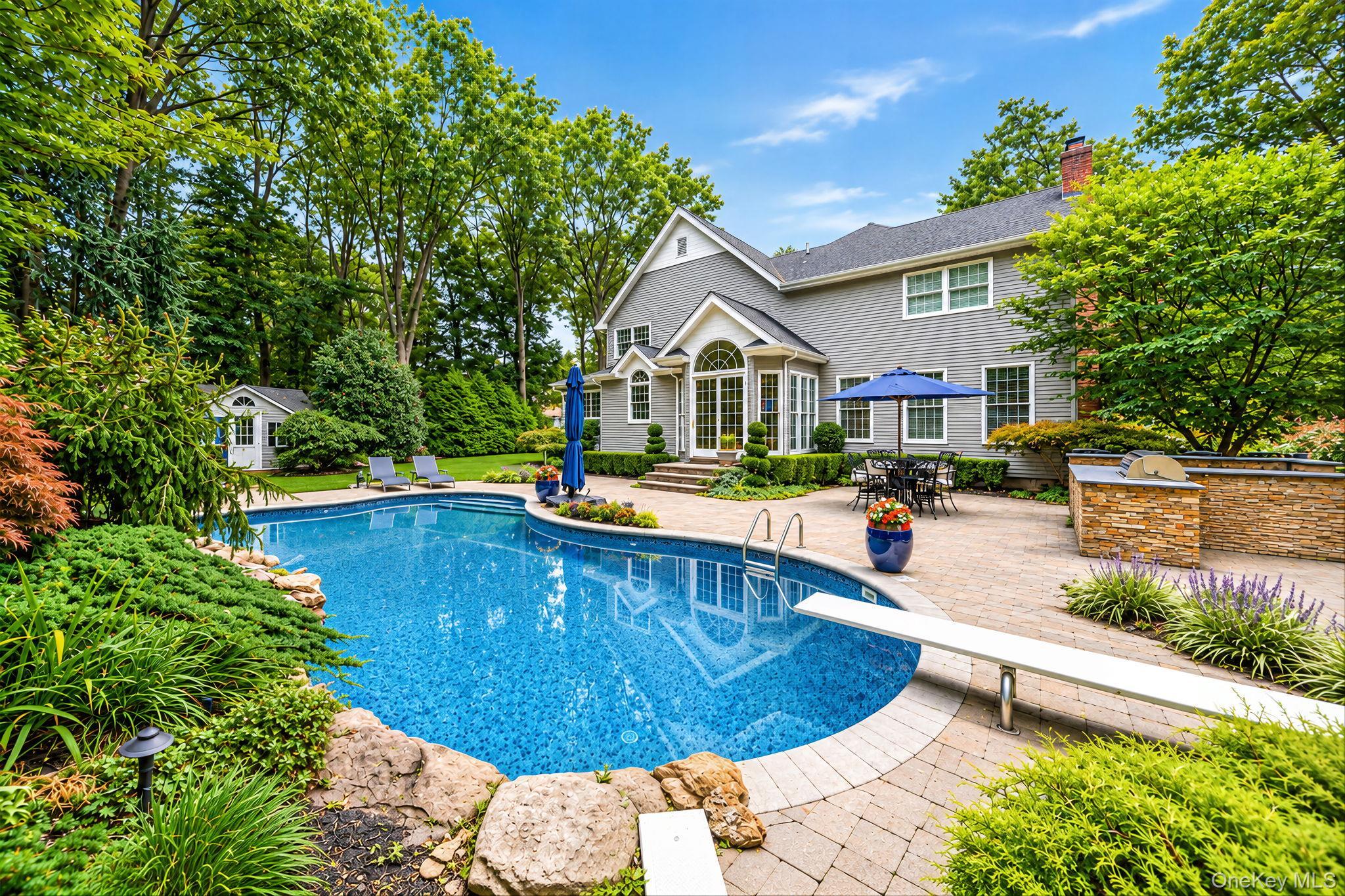 Single Family Locust Drive  Suffolk County, NY 11767, MLS-1057404-36