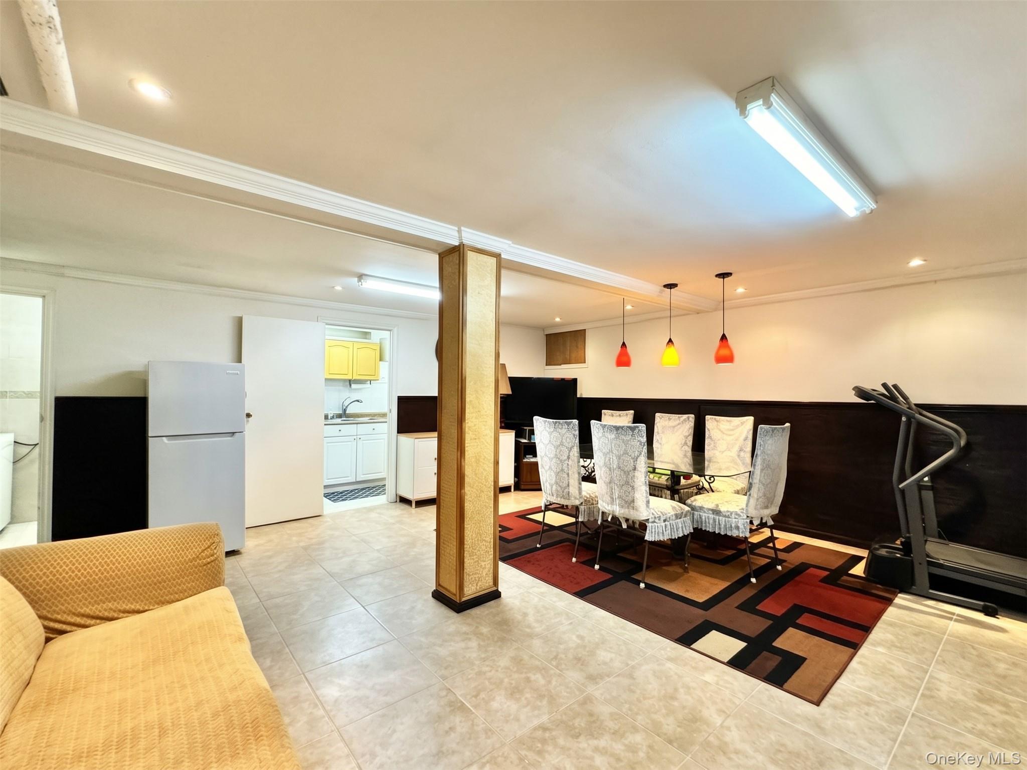Single Family 150th Street  Queens, NY 11357, MLS-1057420-15